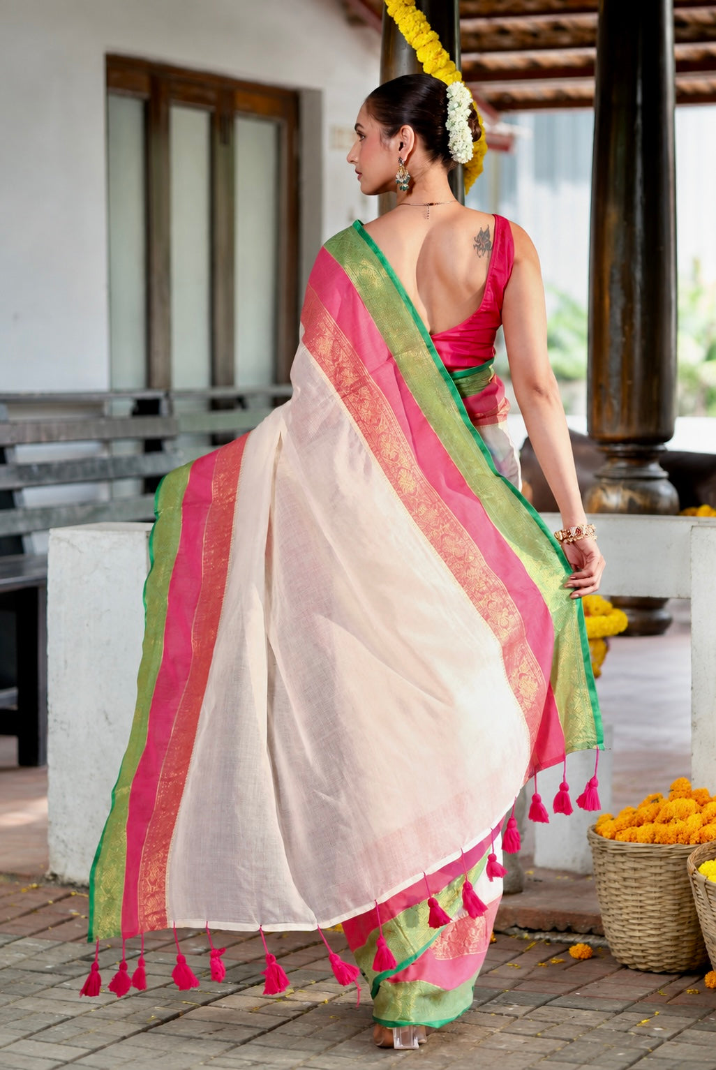 Off white jari border mulmu cotton saree with blouse piece