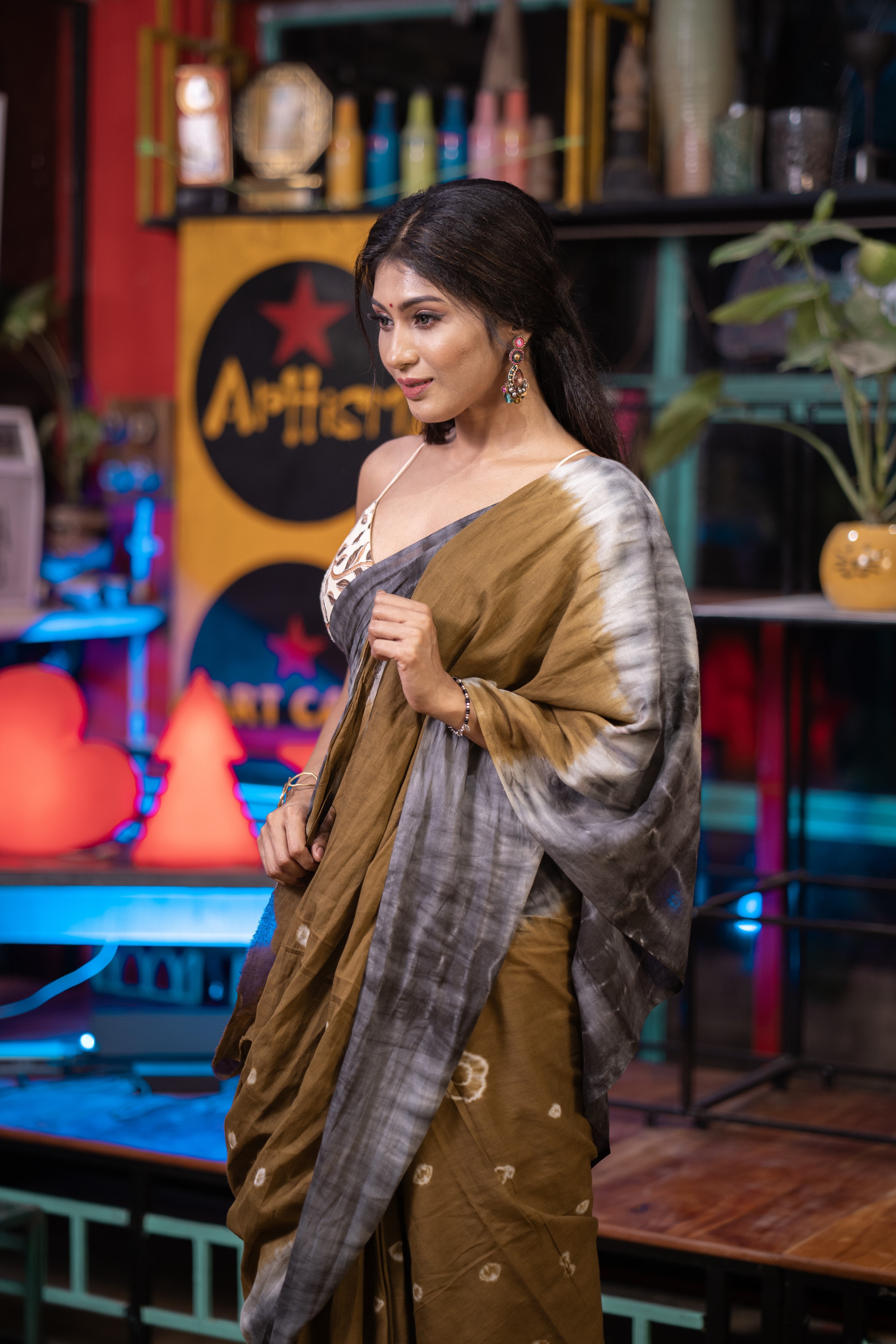 Ash brown Bandhani Mulmul Cotton Saree with blouse piece