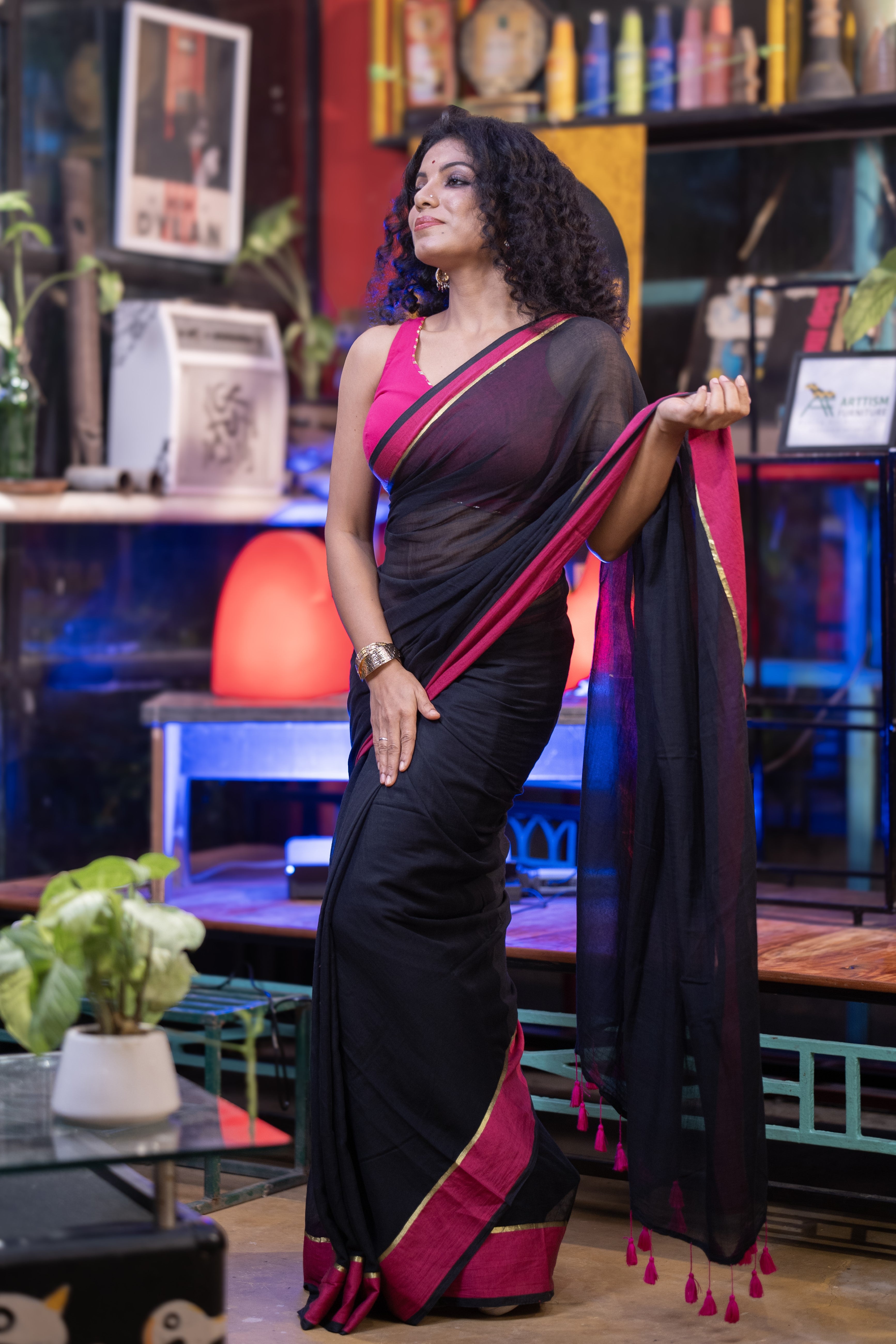 Black Mulmul Cotton Saree With Contrast Blouse