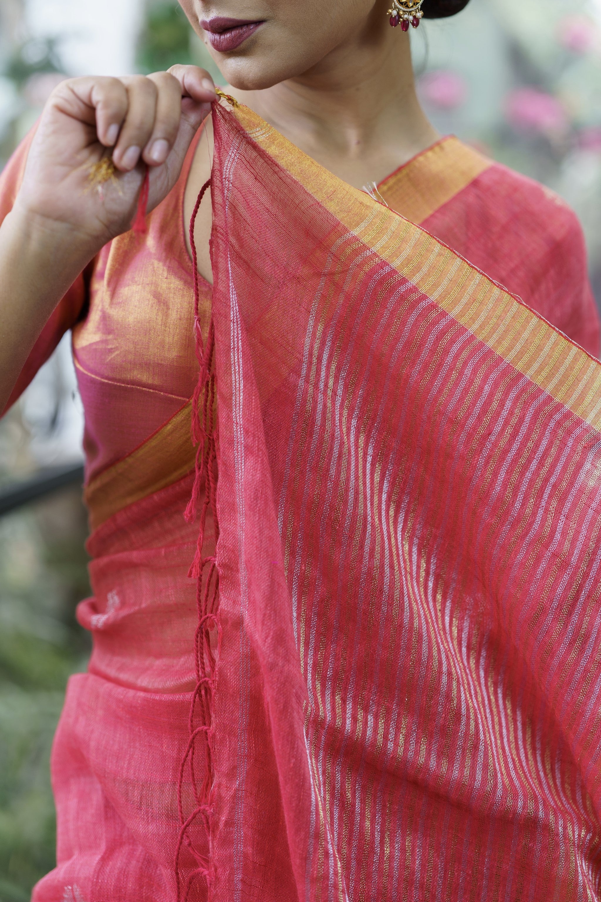 Candy Pink Sawstik Linen Hand Woven Jamdani Saree With Blouse Piece