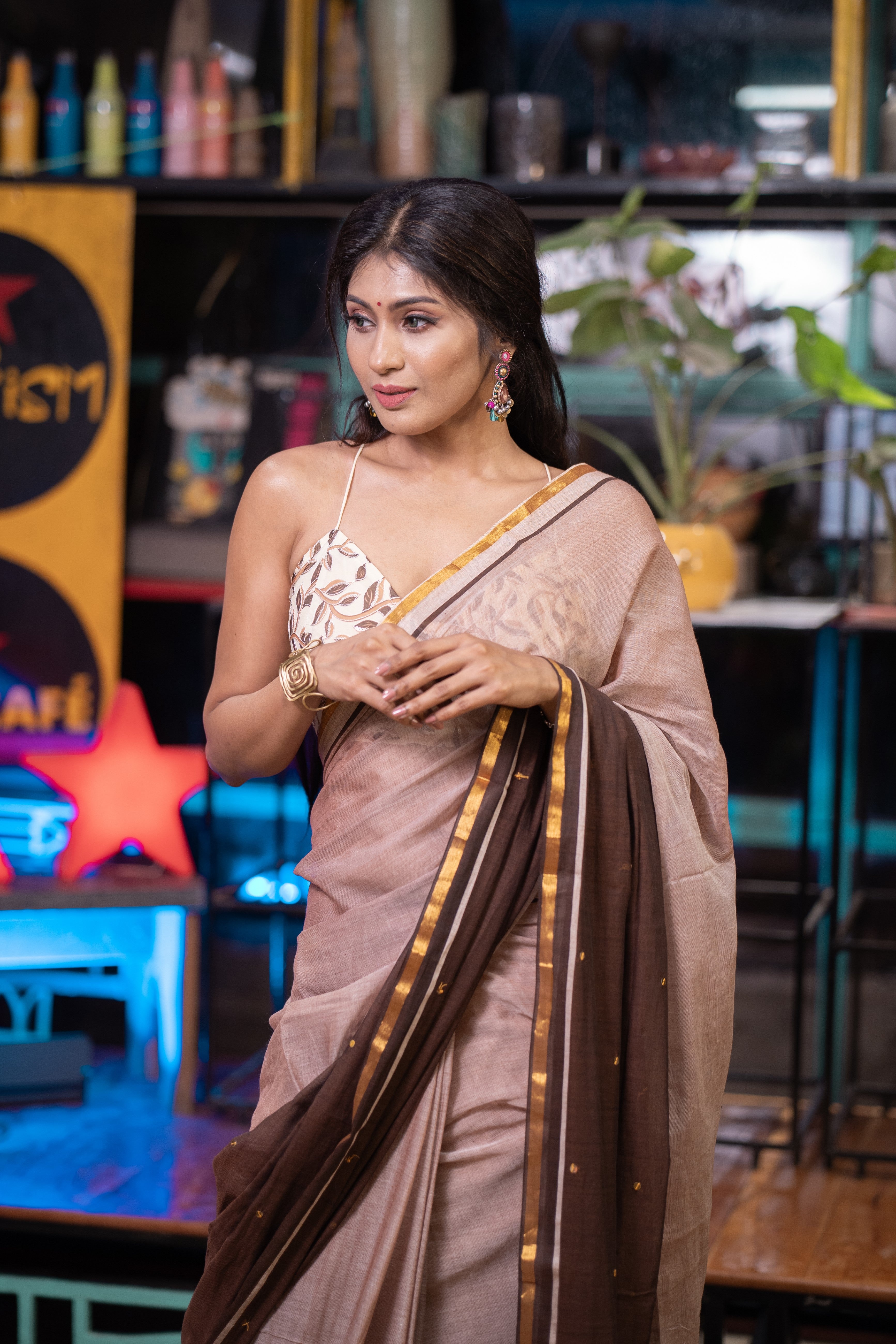 Half-half gini Work Mul Cotton Saree-Cream & Brown