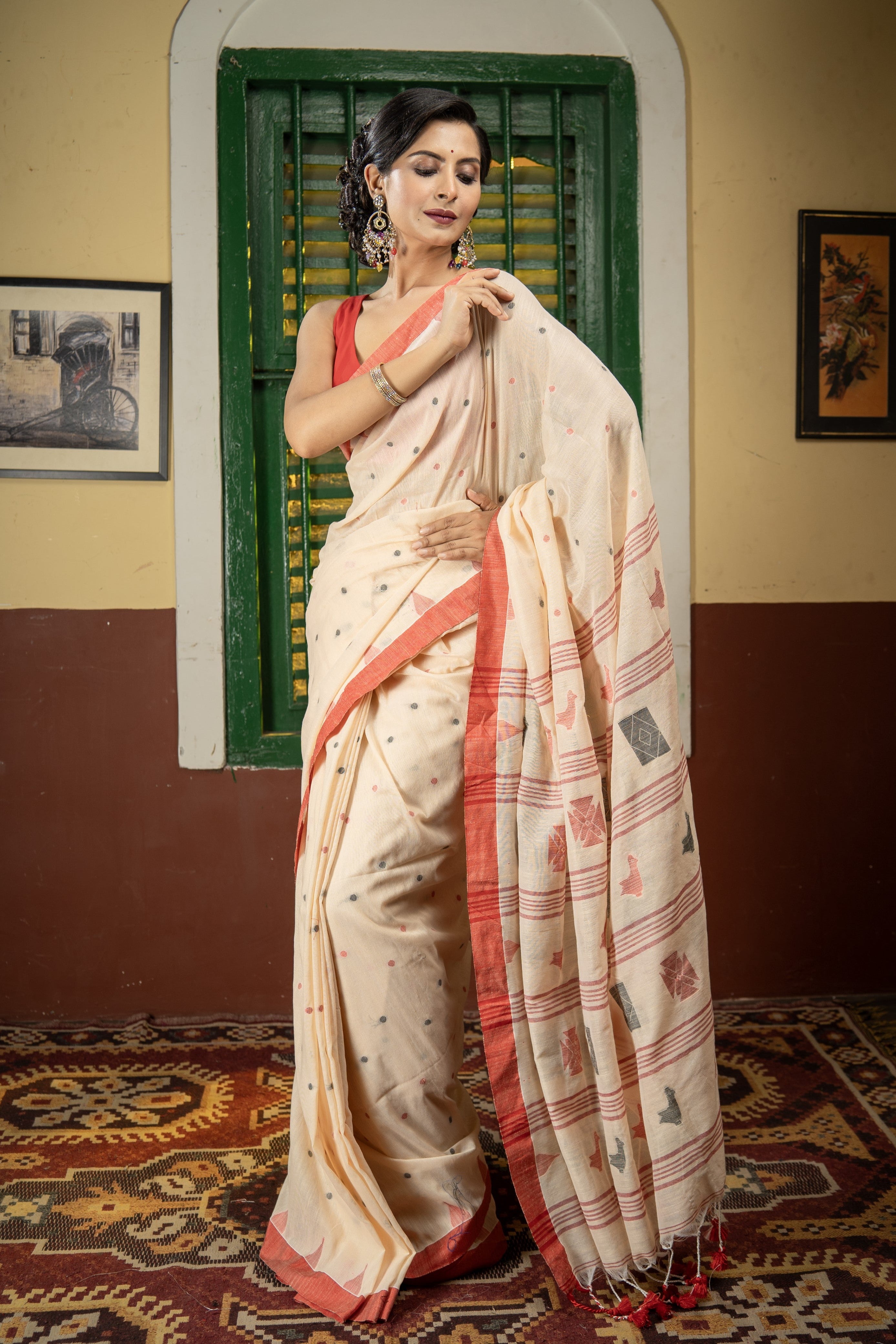 Bisque Handweaving Pure Cotton Saree with blouse piece