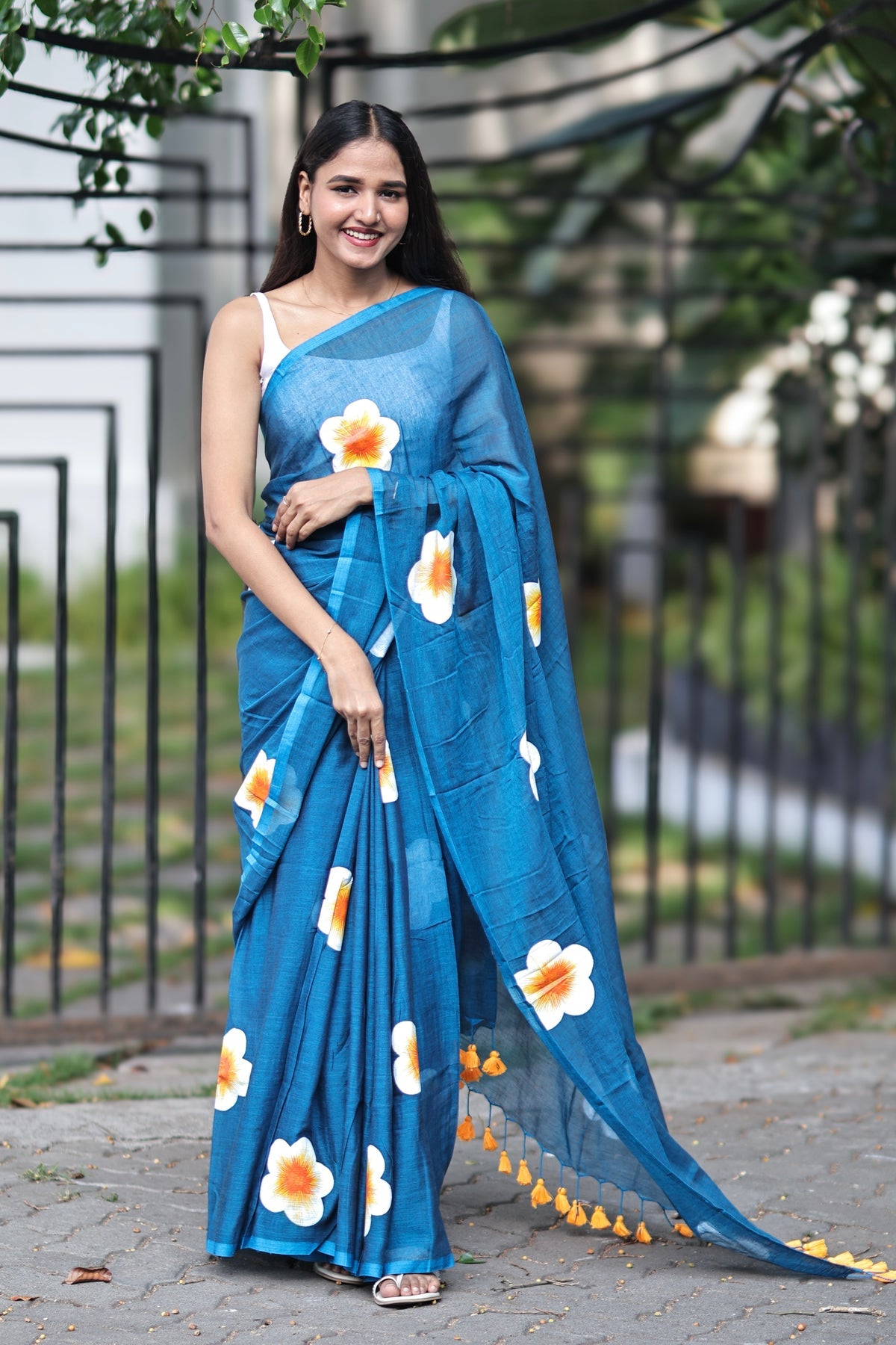 Navy blue Hand-Printed Floral Mulmul Cotton Saree