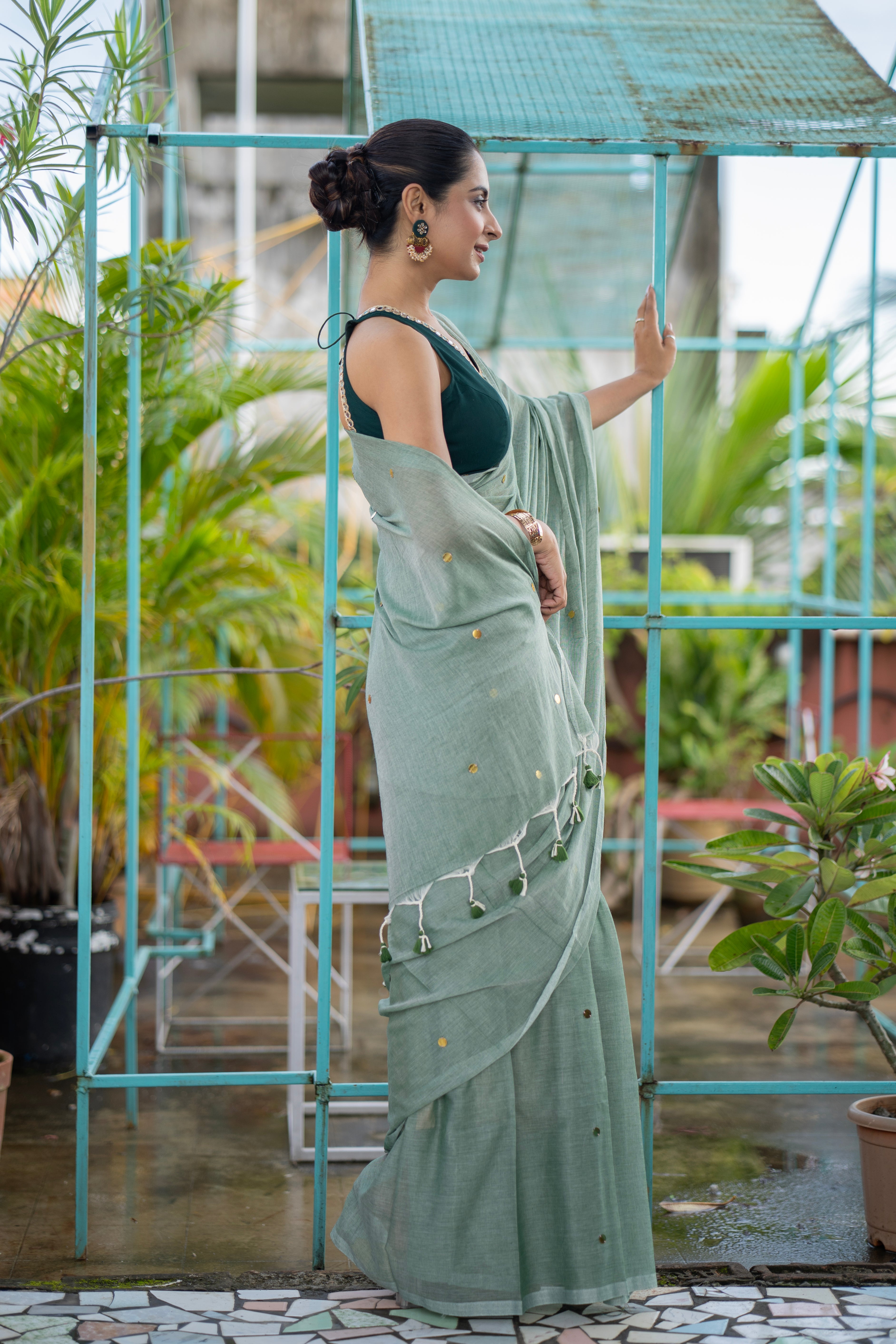Light Green gini work Mul Mul Cotton Saree with blouse piece