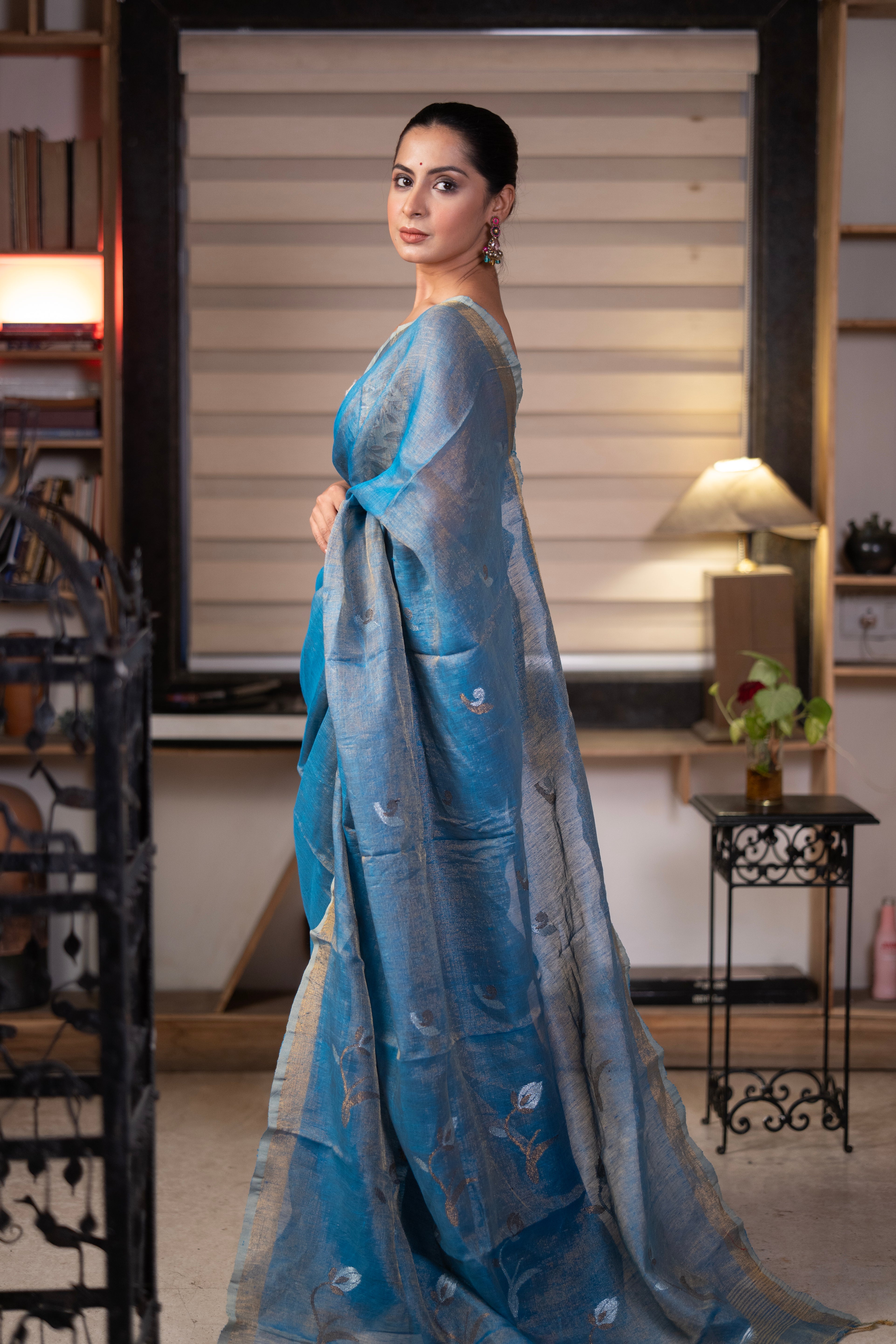 Blue dualtone Pure Tissue Linen Tulip handwoven Saree with blouse piece