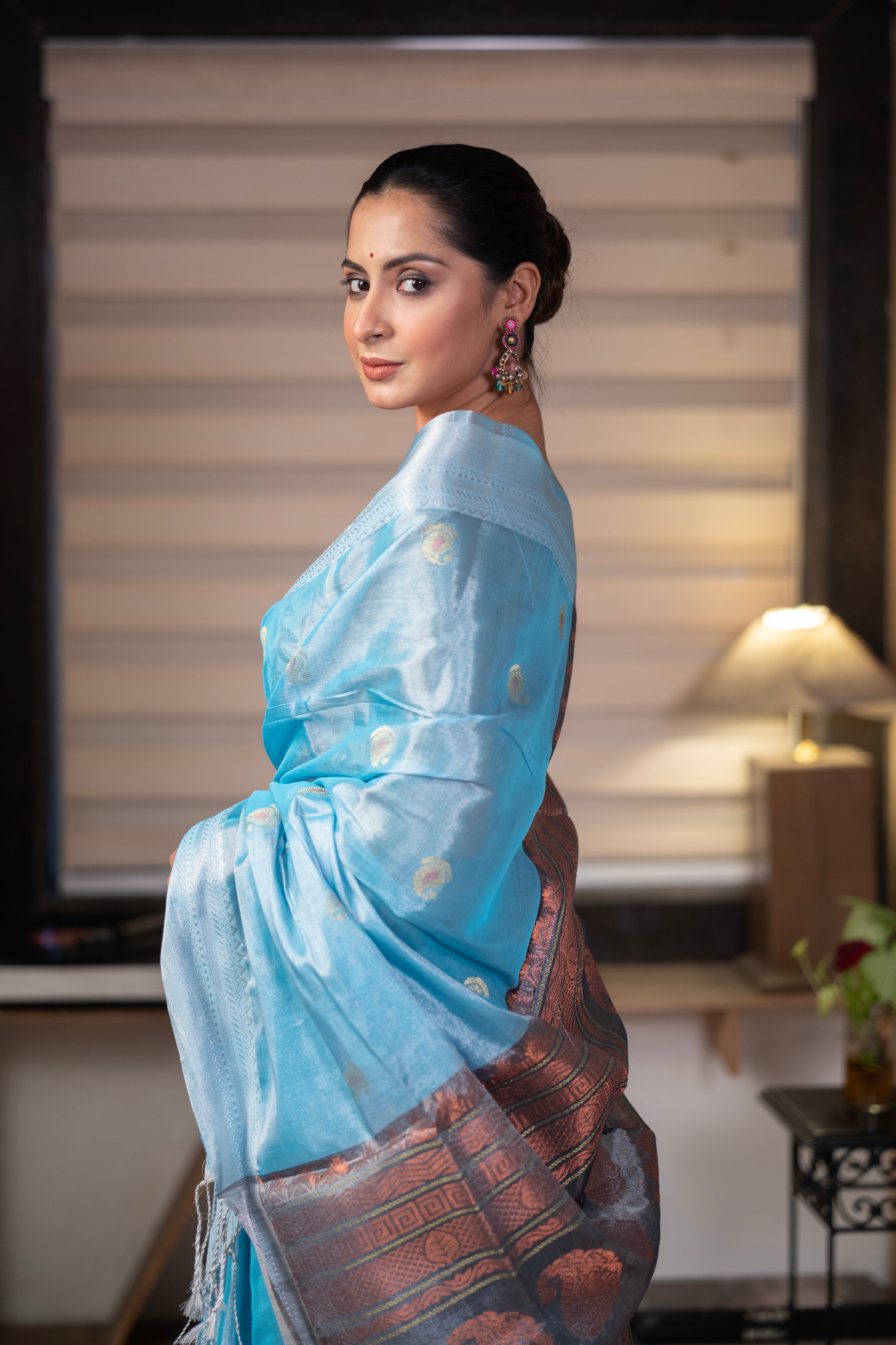Metallic Cadet Blue dual tonePure Tissue Linen Hand Woven Jamdani Saree with blouse piece