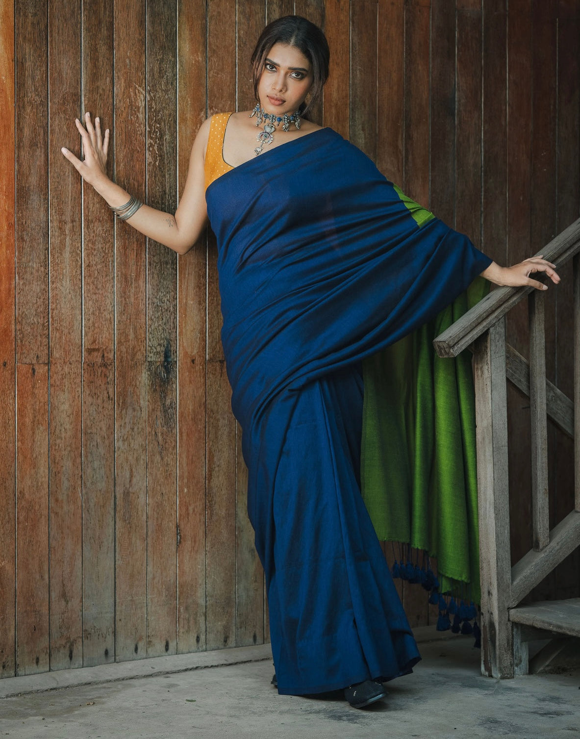 Blue & green mul modal saree with blouse piece