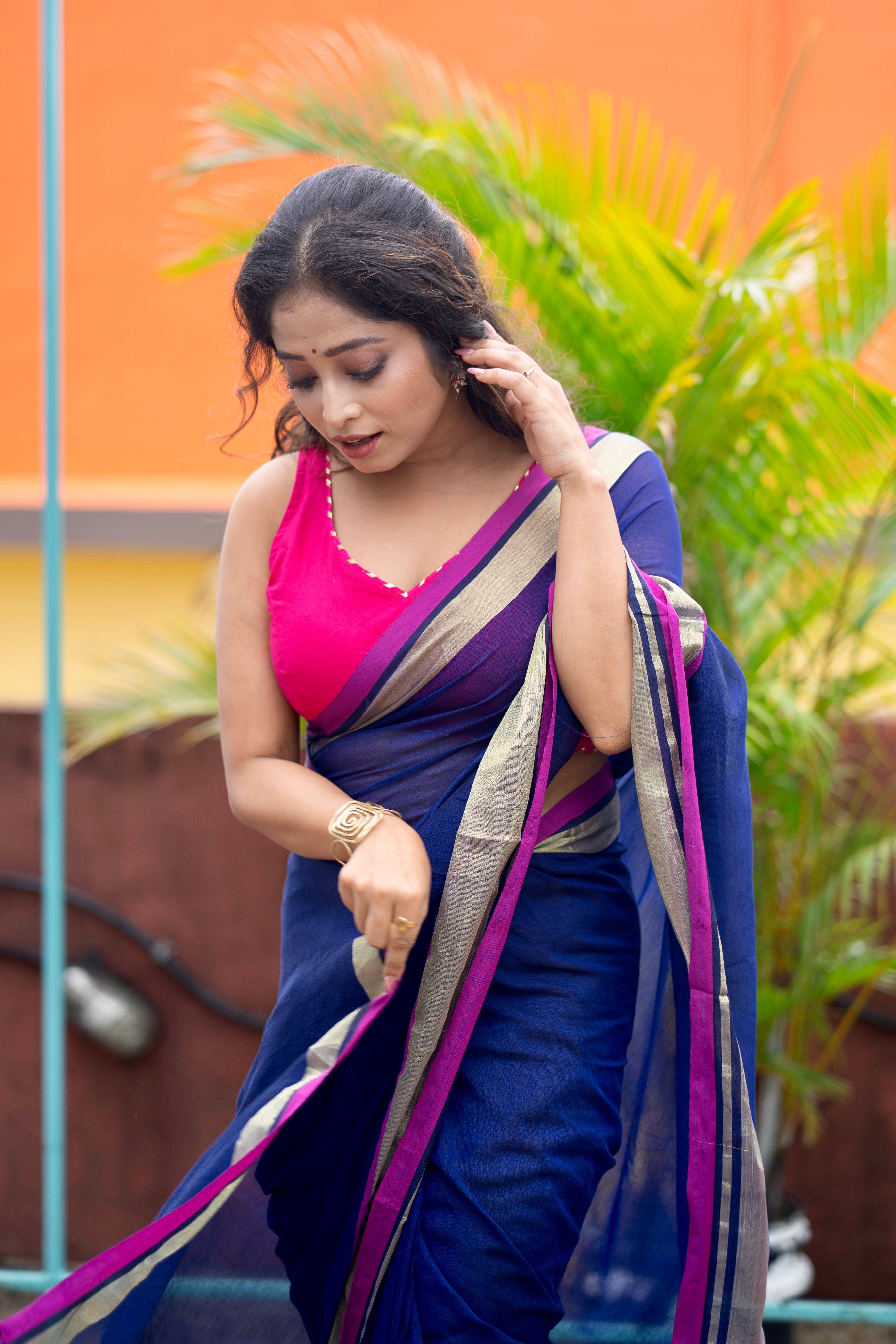 Royal blue Mulmul Cotton Saree With Contrast Blouse