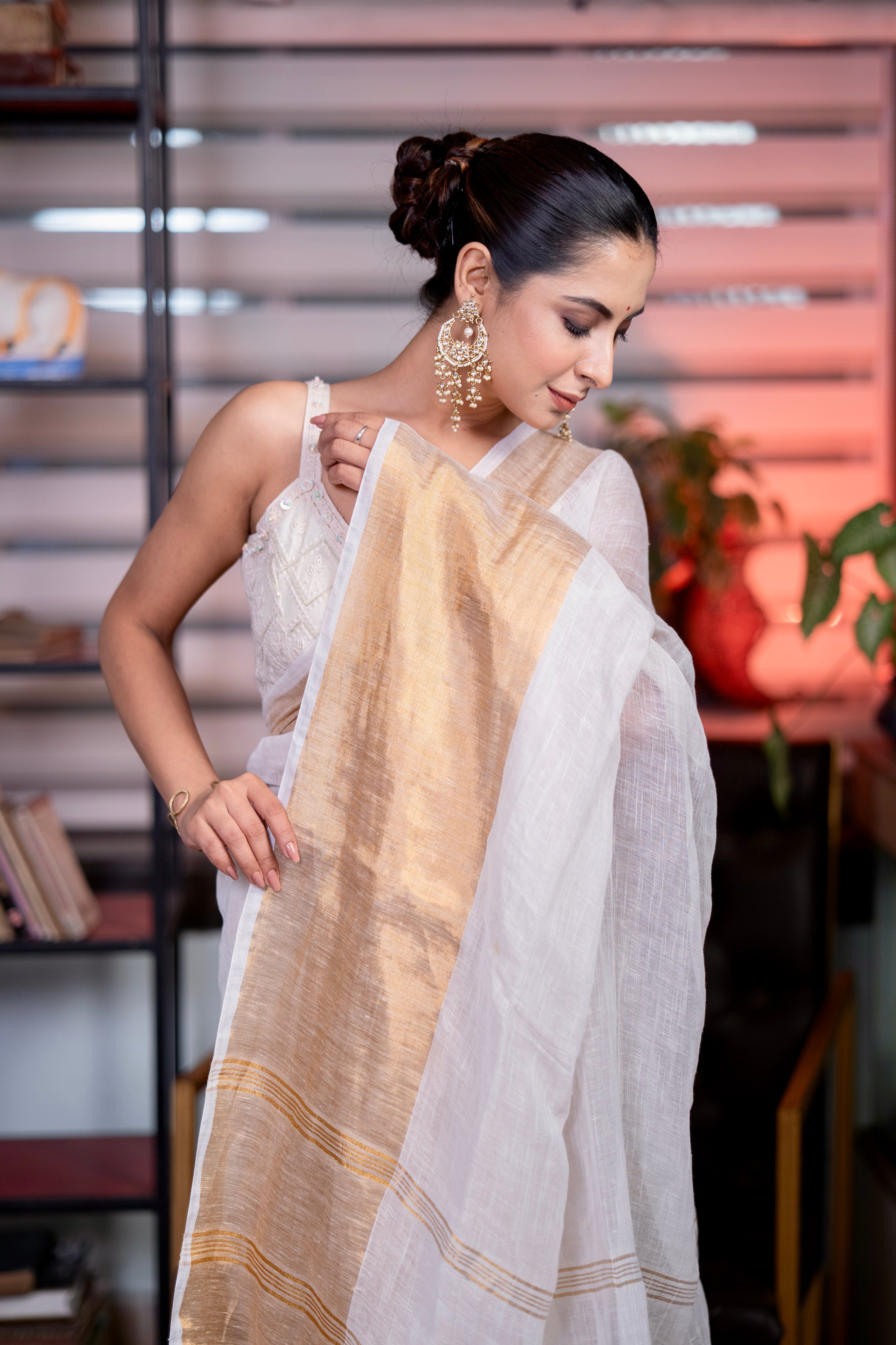 White mahapar Linen Saree