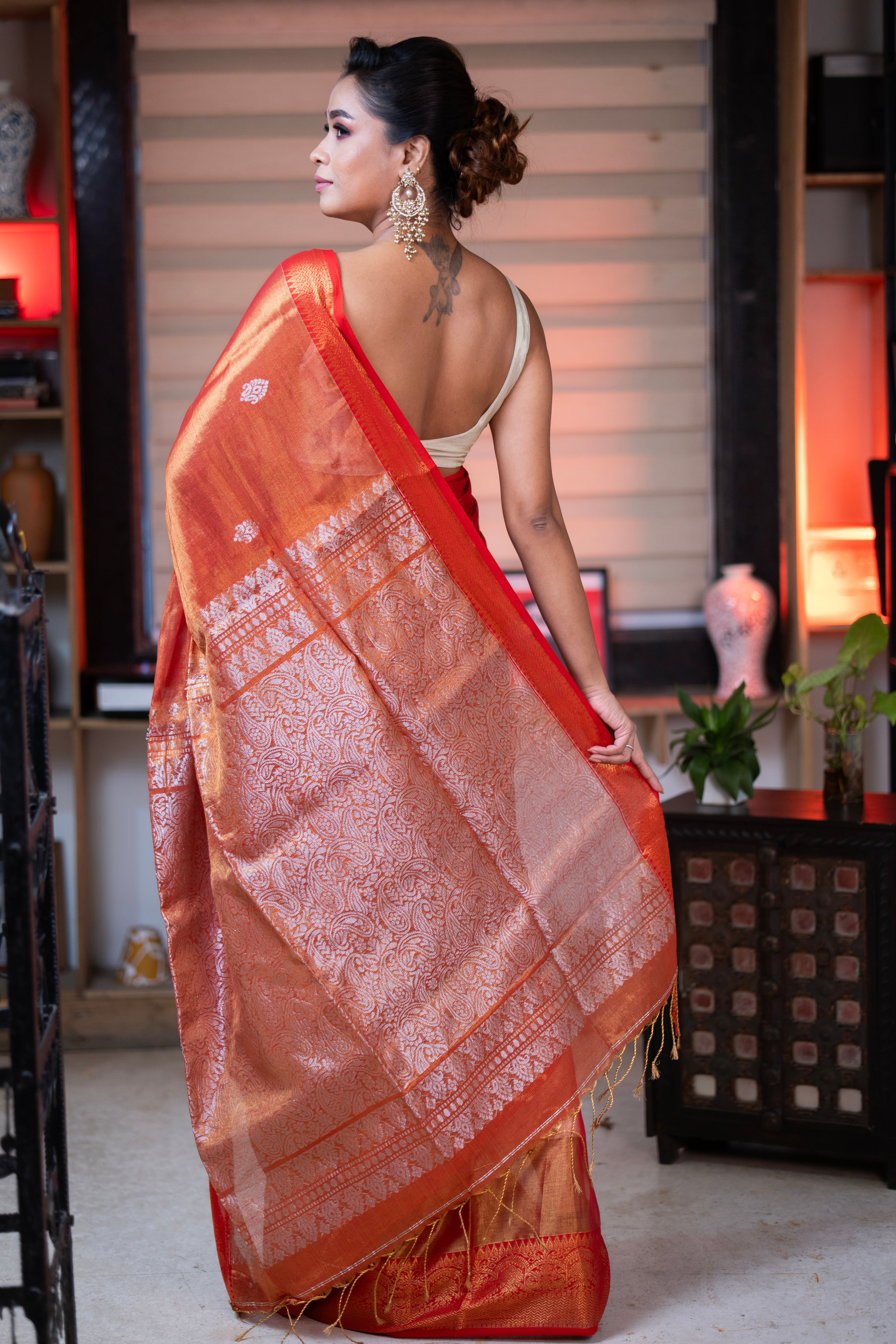 Metallic Orange dual tone Tissue Linen Handwoven Saree