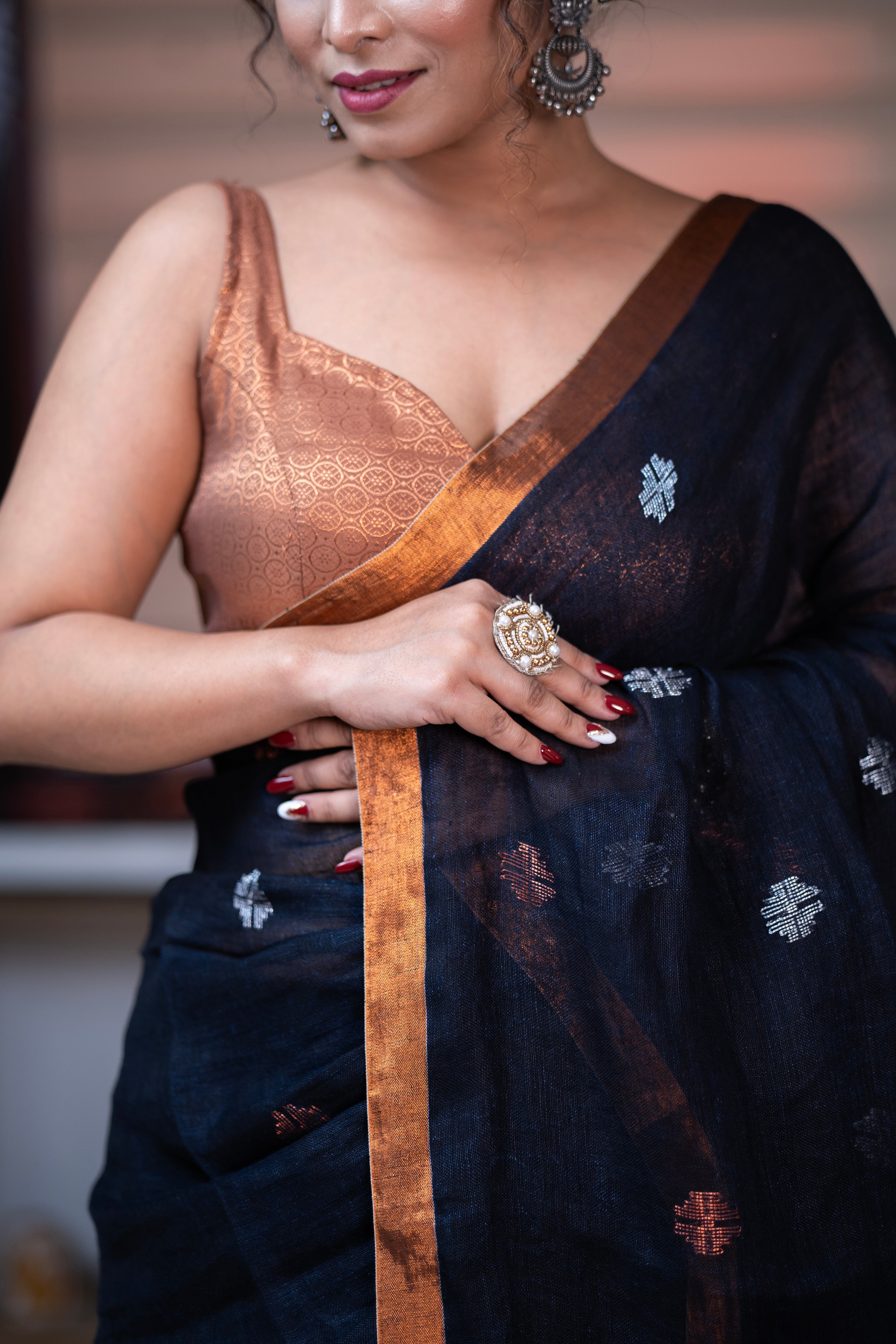 Black Swastik Linen Handwoven Jamdani Saree