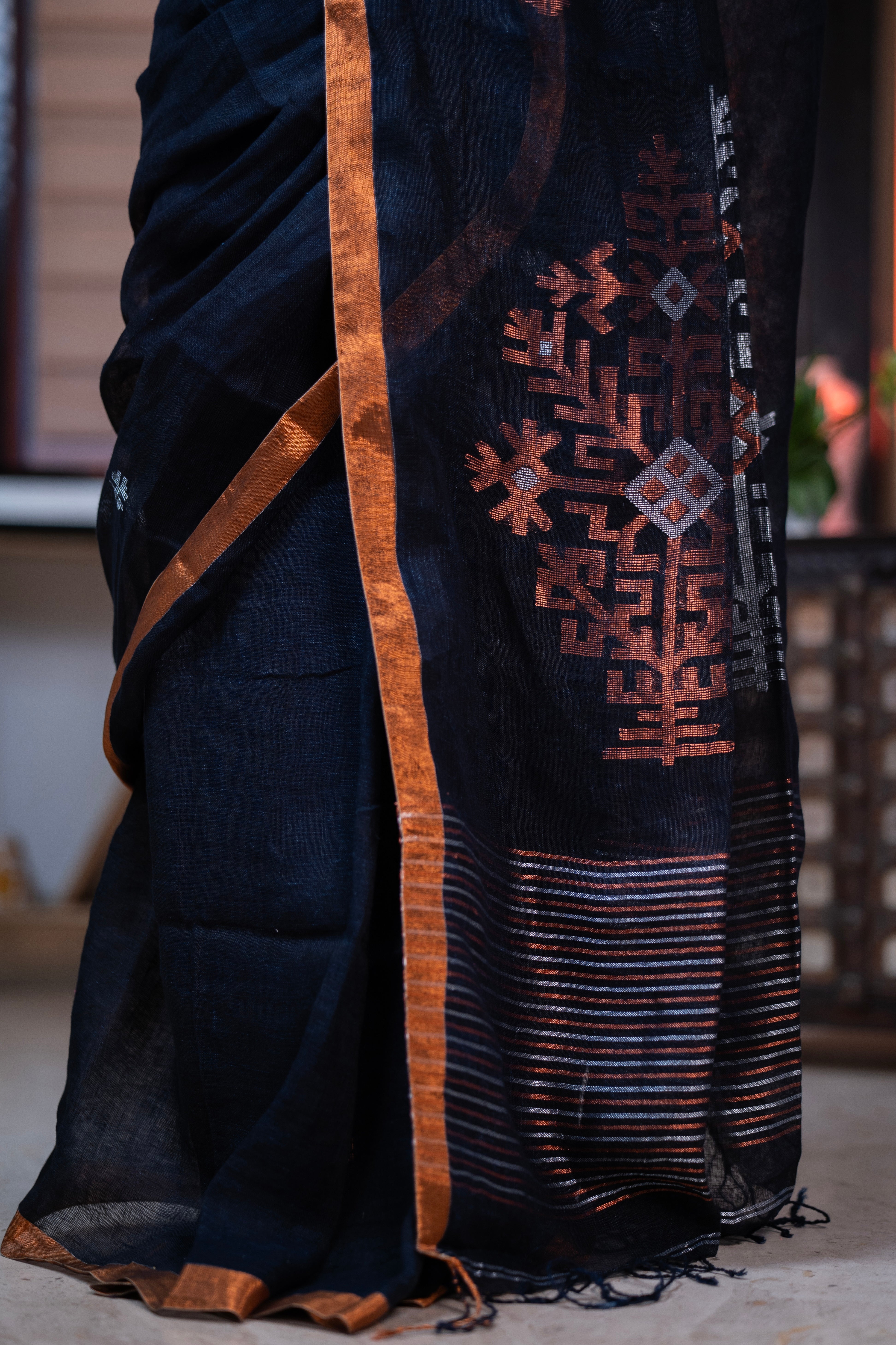 Black Swastik Linen Handwoven Jamdani Saree