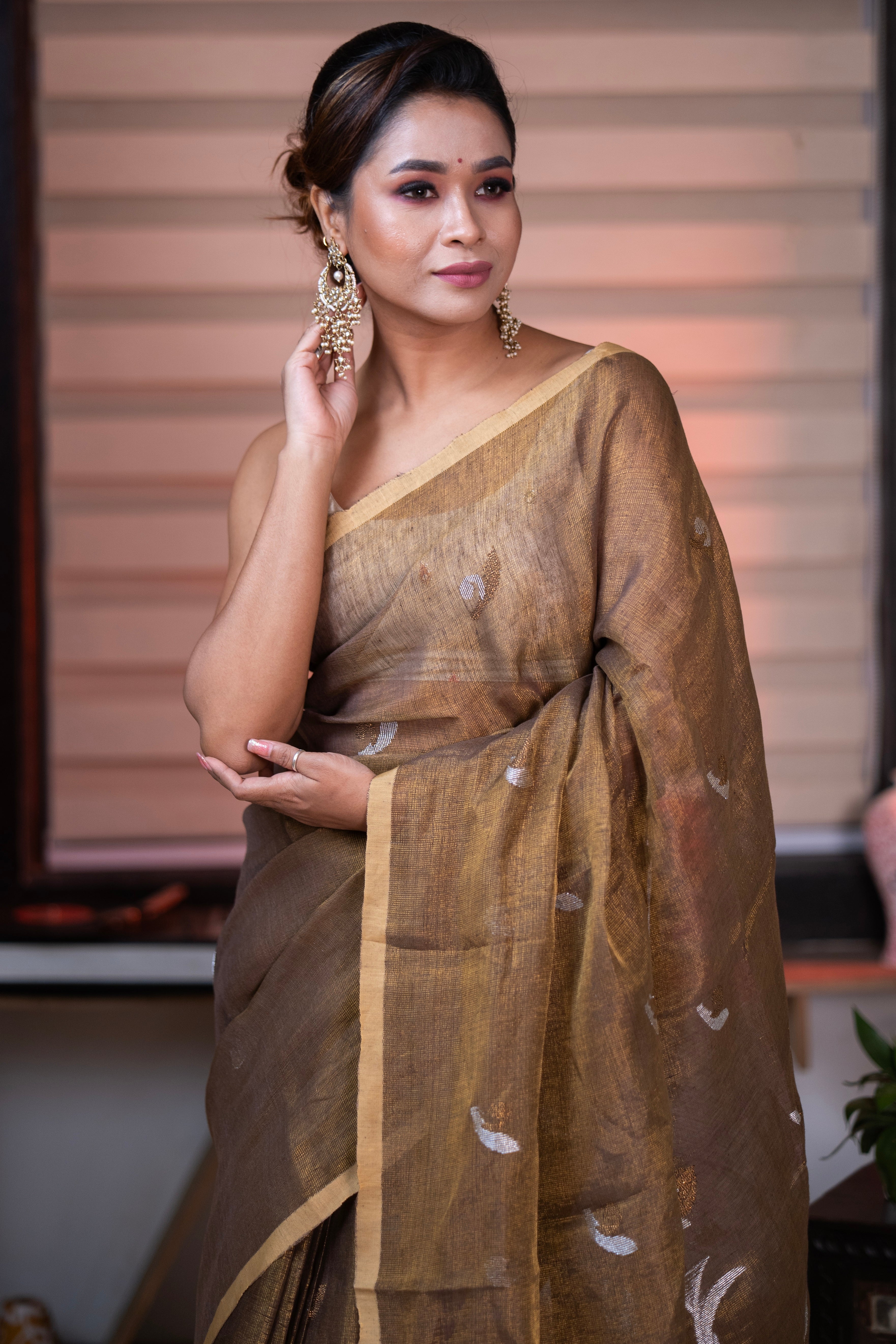 Copper Pure Tissue Linen Handwoven Tulip Saree