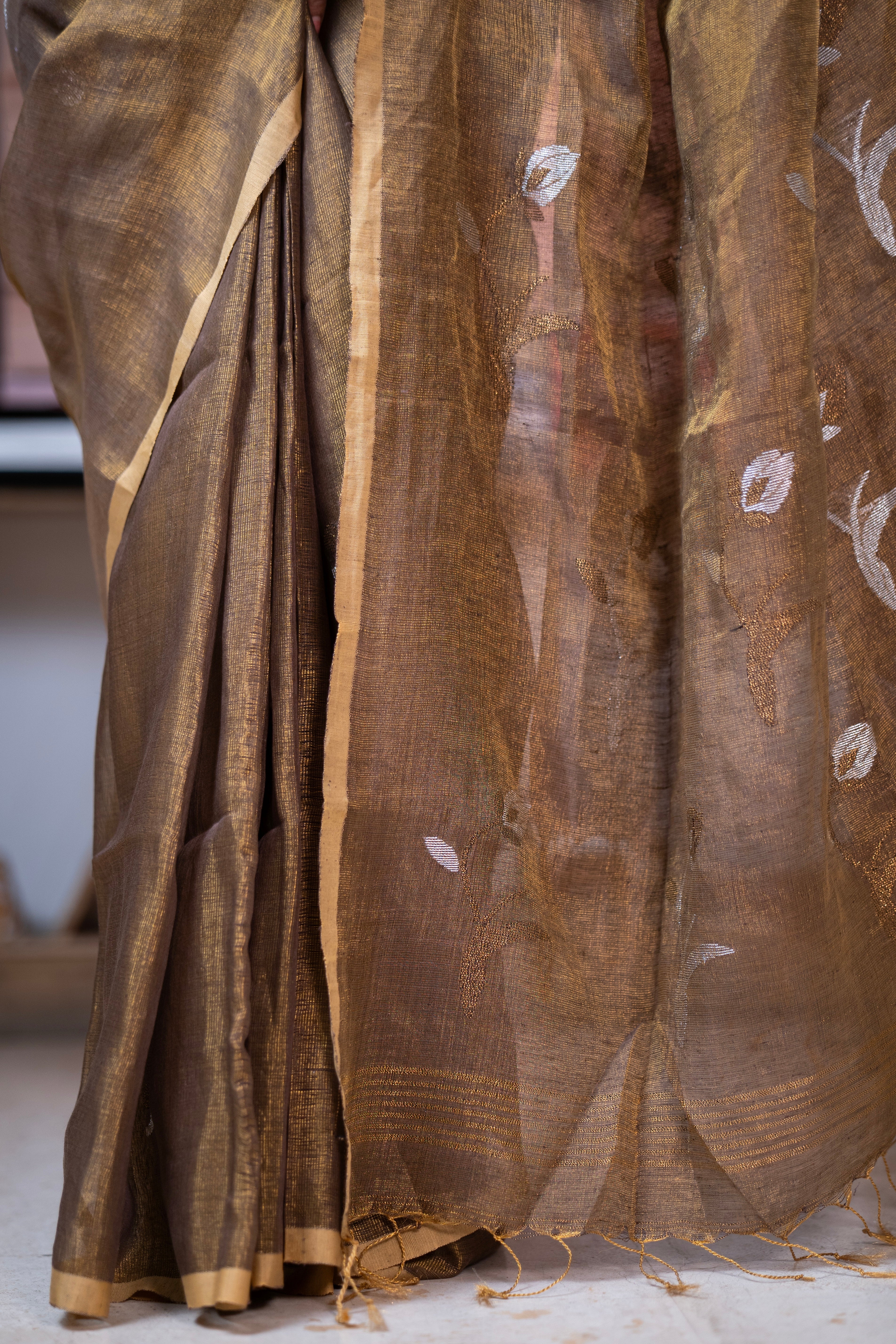 Copper Pure Tissue Linen Handwoven Tulip Saree