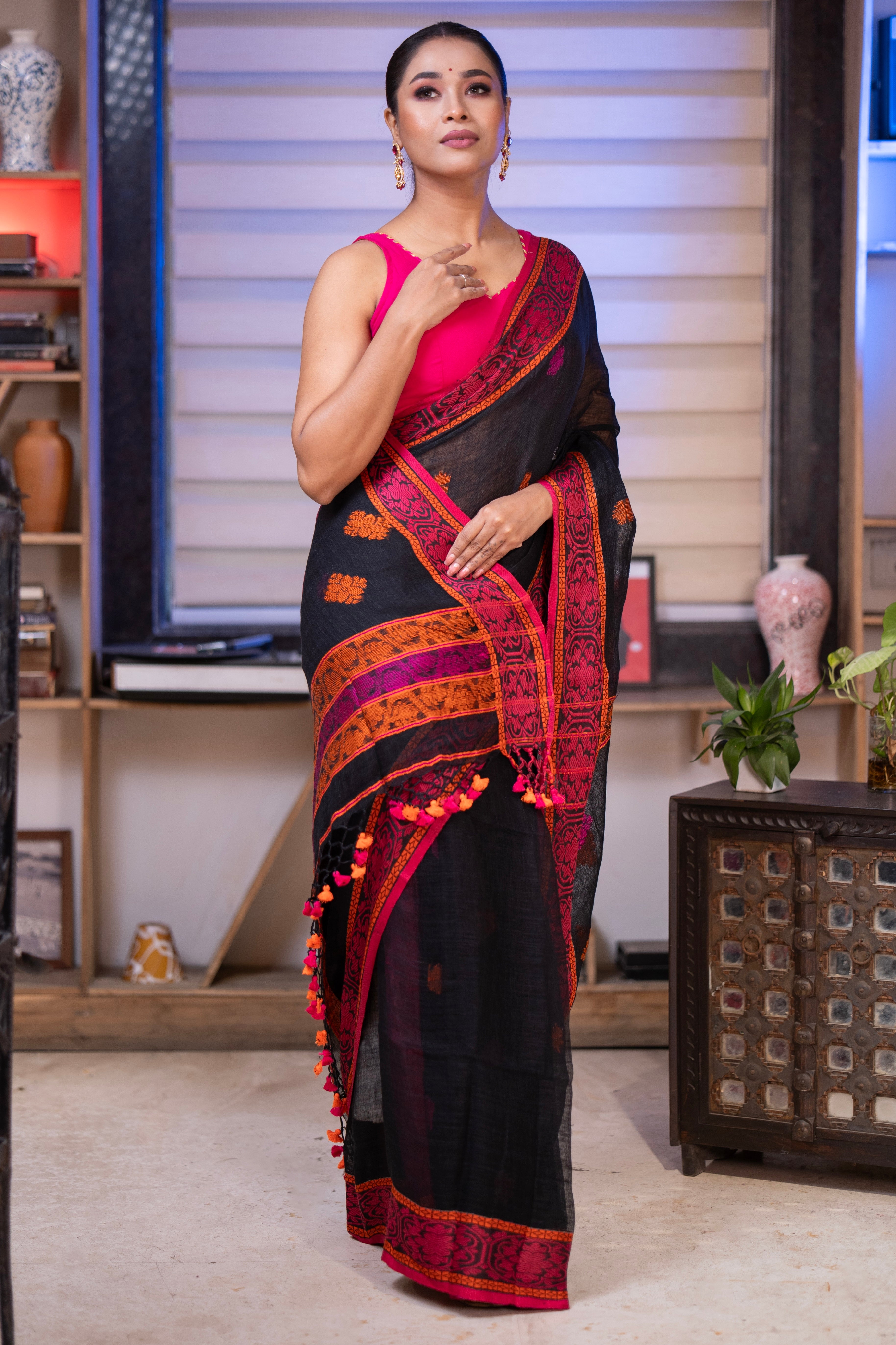Black & Orange Linen Hand Woven Jamdani Saree
