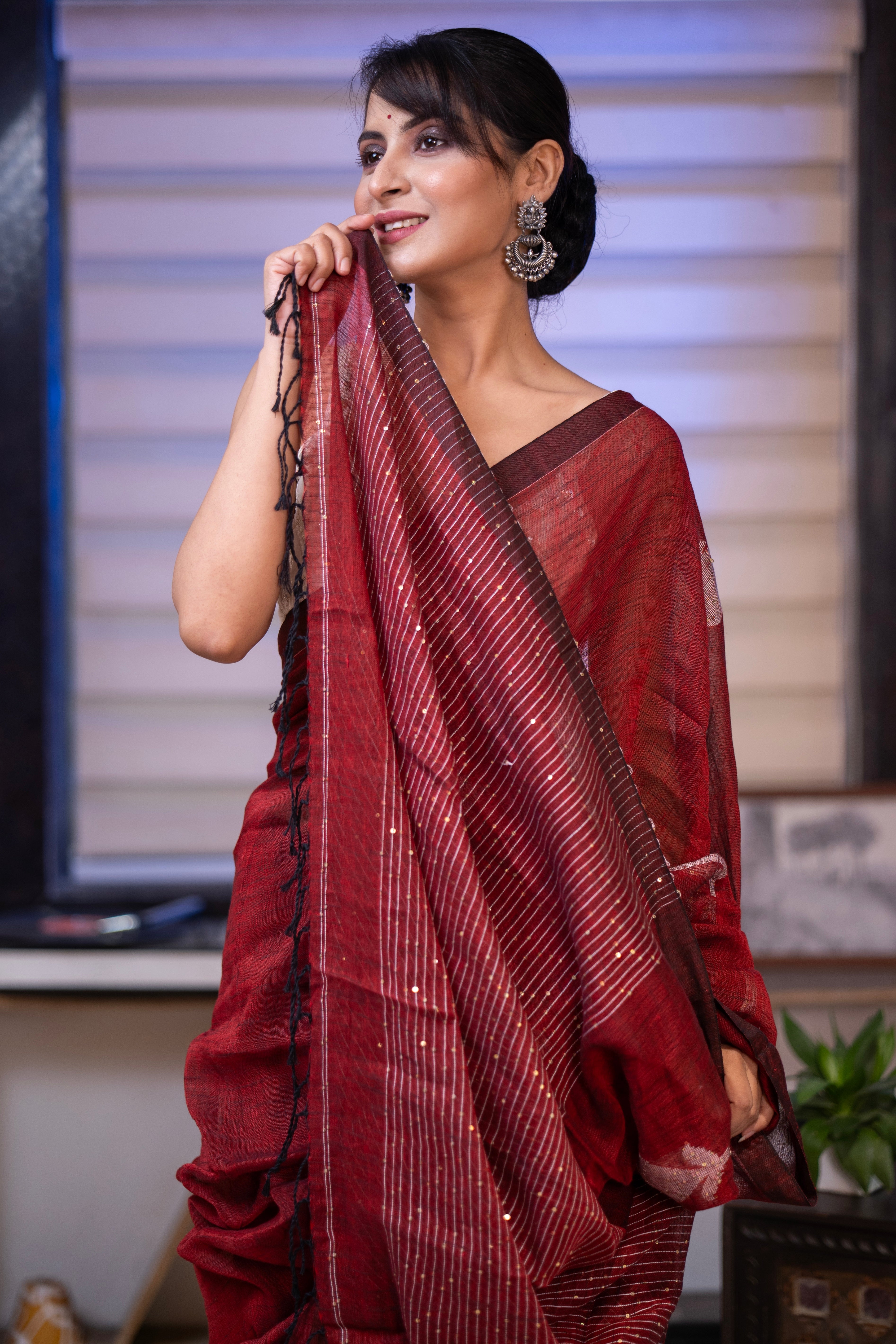 Maroon sequence work rose motif Handwoven Linen Saree with blouse piece