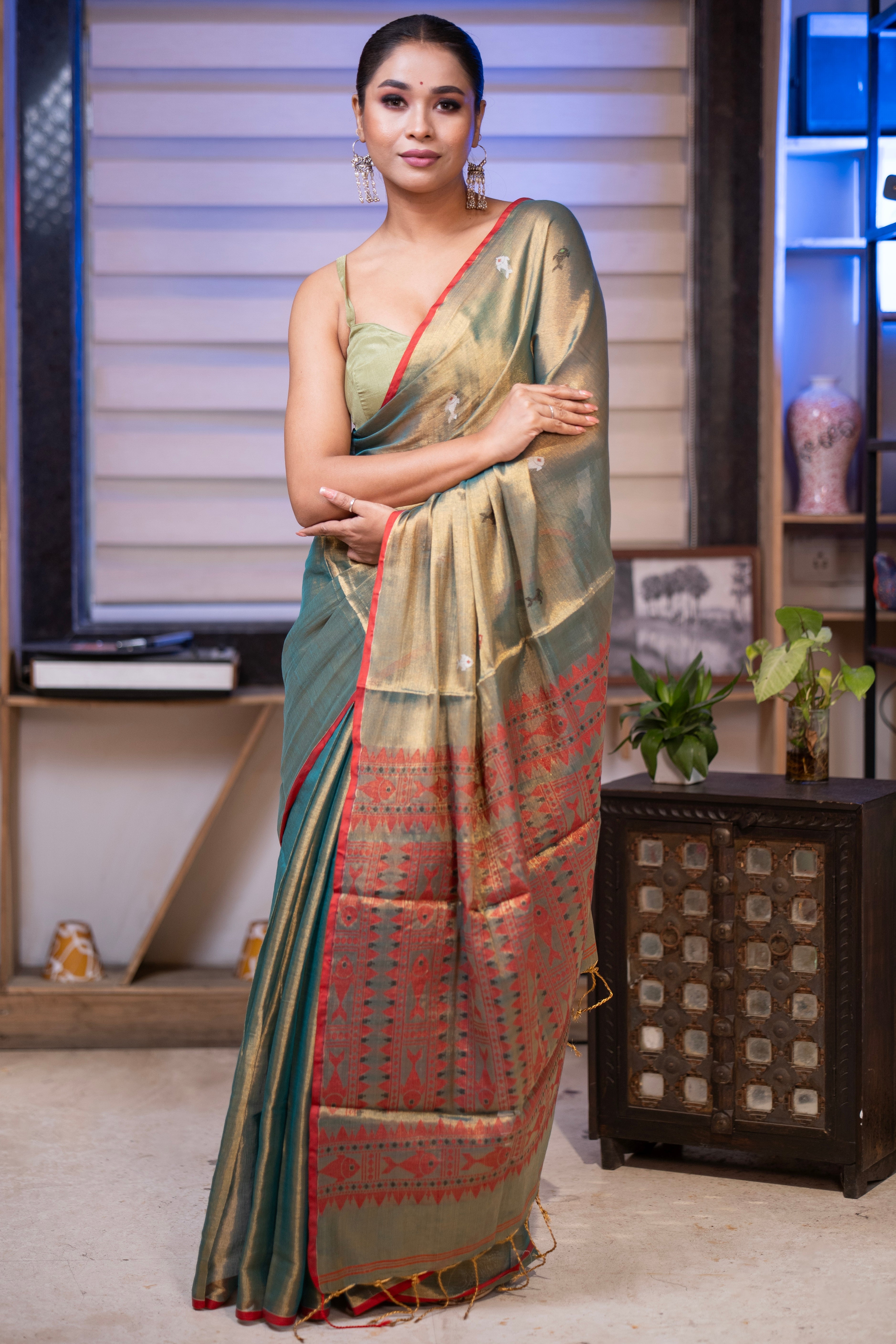 Metallic Persian green Tissue Linen Handwoven Saree