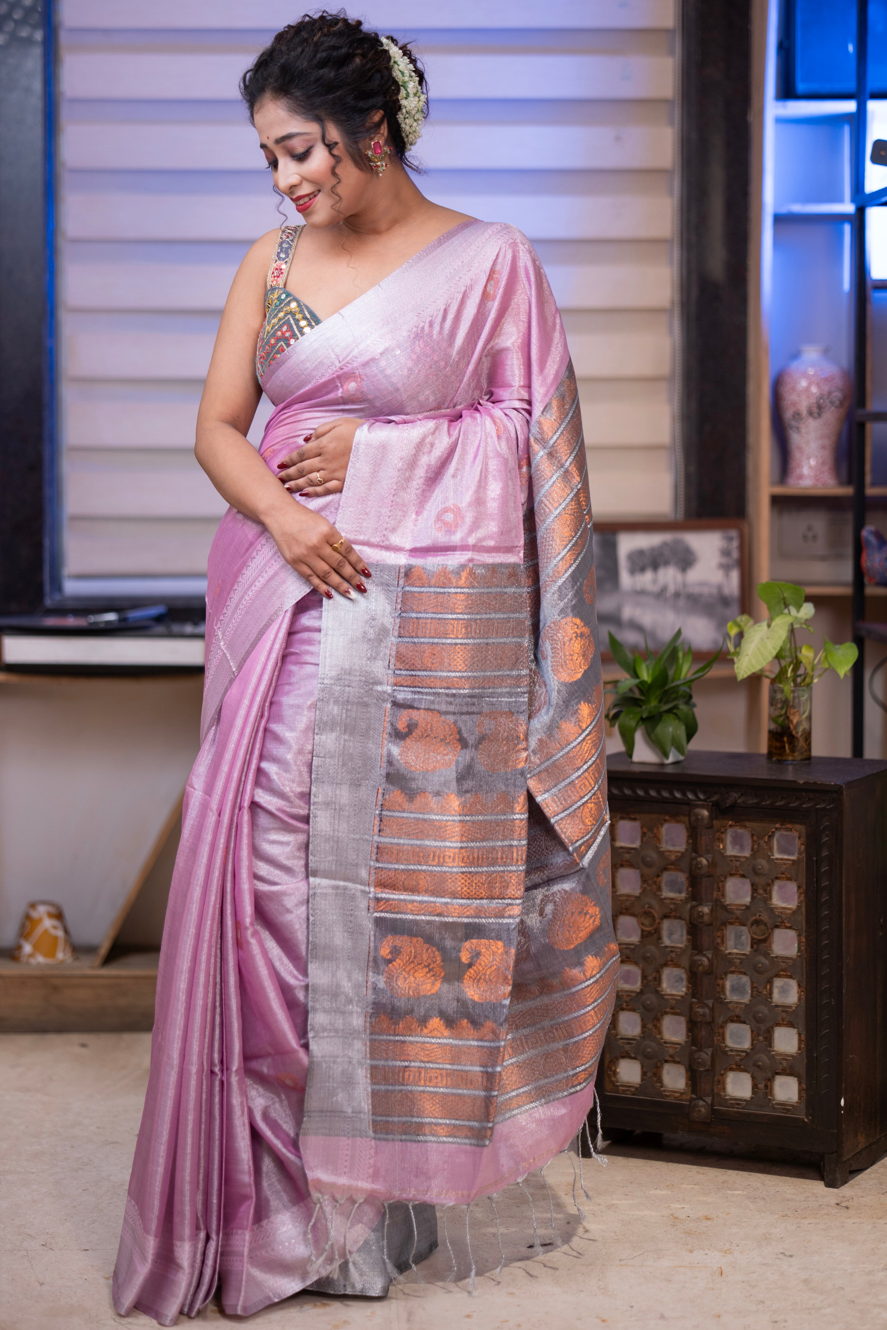 Baby Pink Pure Tissue Linen Hand Woven Jamdani Saree