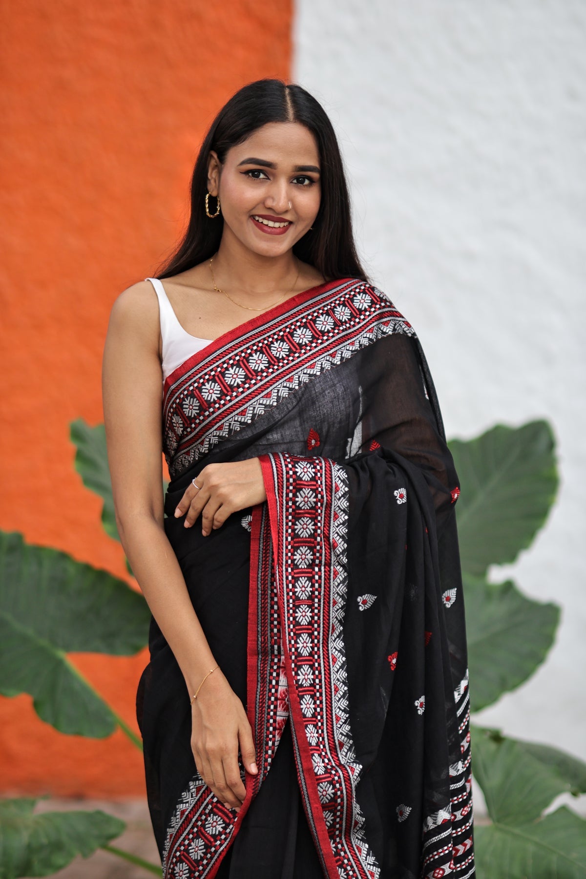 Black Pure Masrise Cotton Hand Weaving Buti Saree with contrast blouse piece