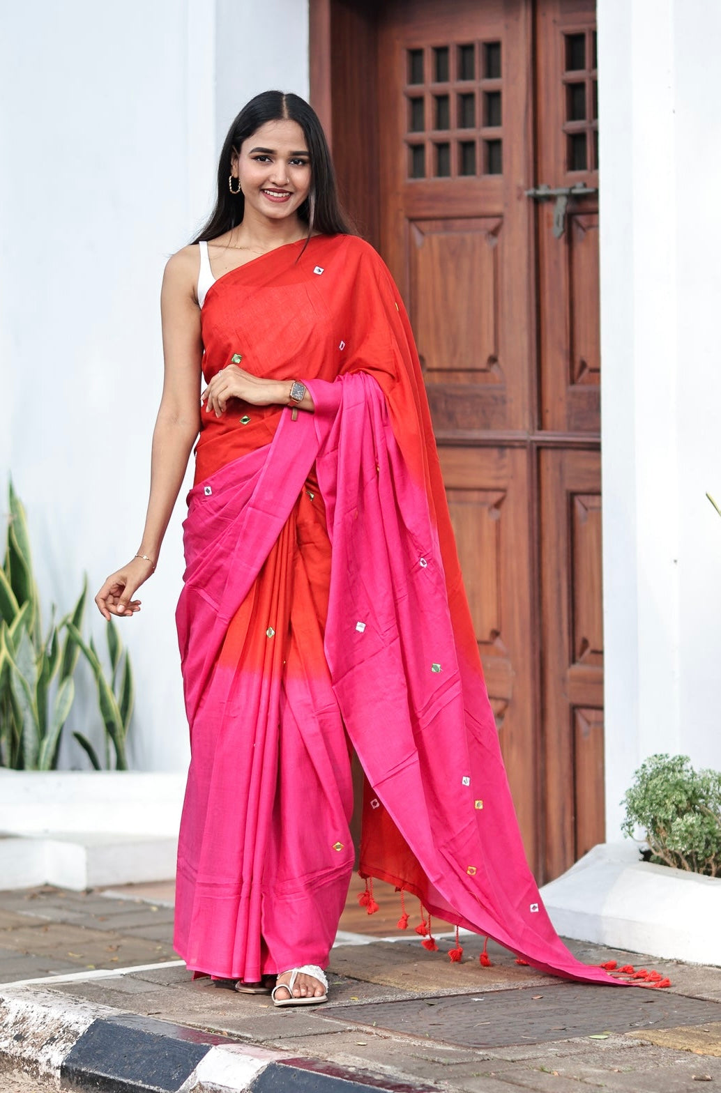 Pure Mul Cotton Mirror Work Saree Red & Rani