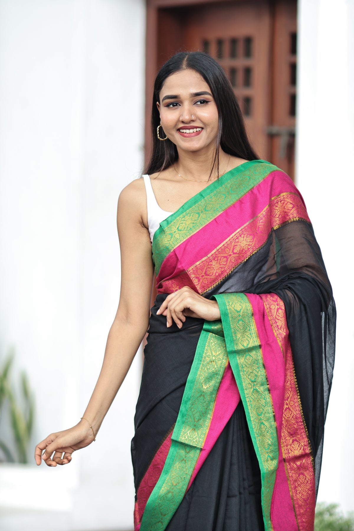 Black Mulmul Cotton Saree with Zari Border With Blouse Piece