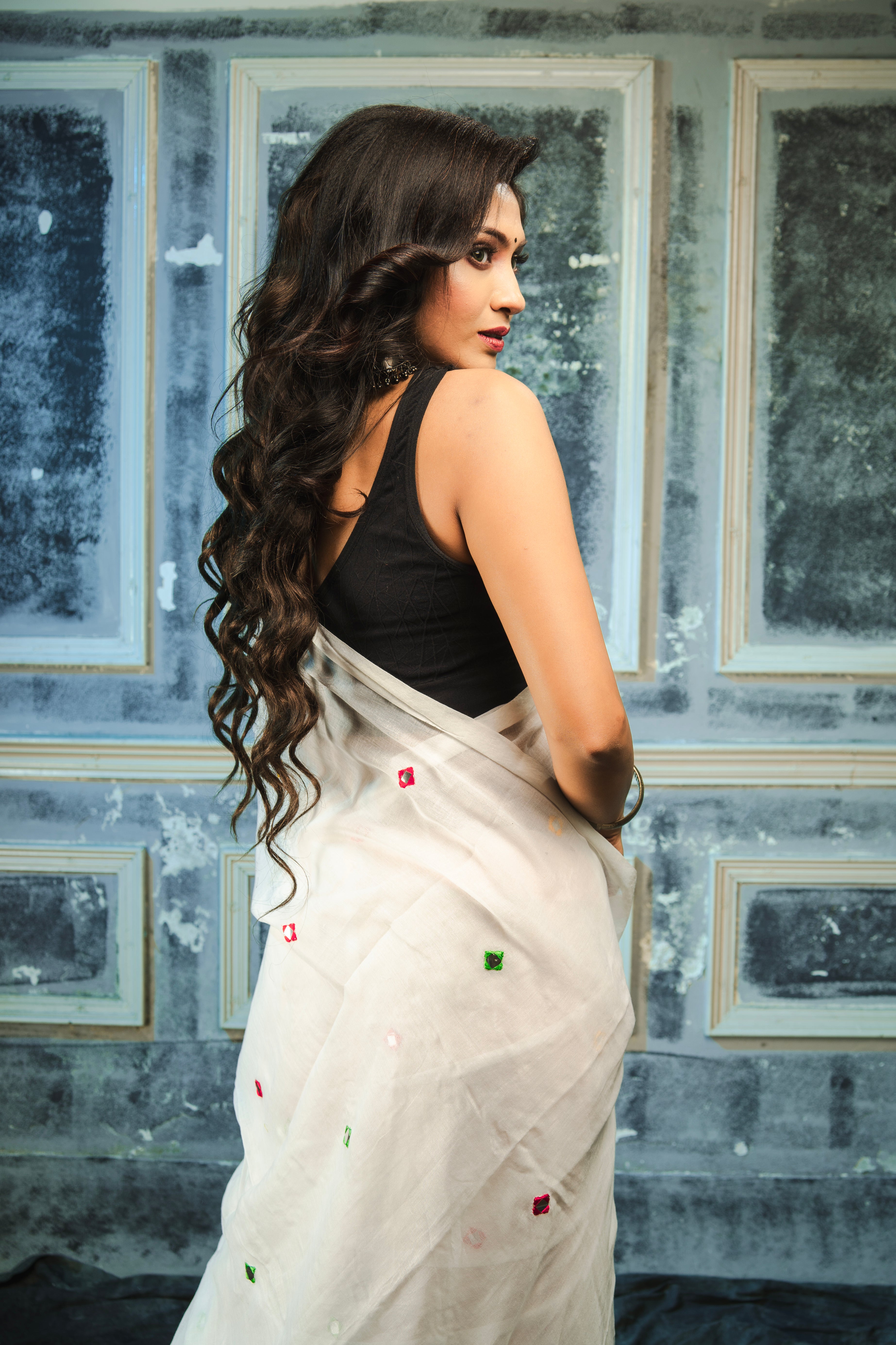 Pure Mul Cotton Mirror Work Saree- White