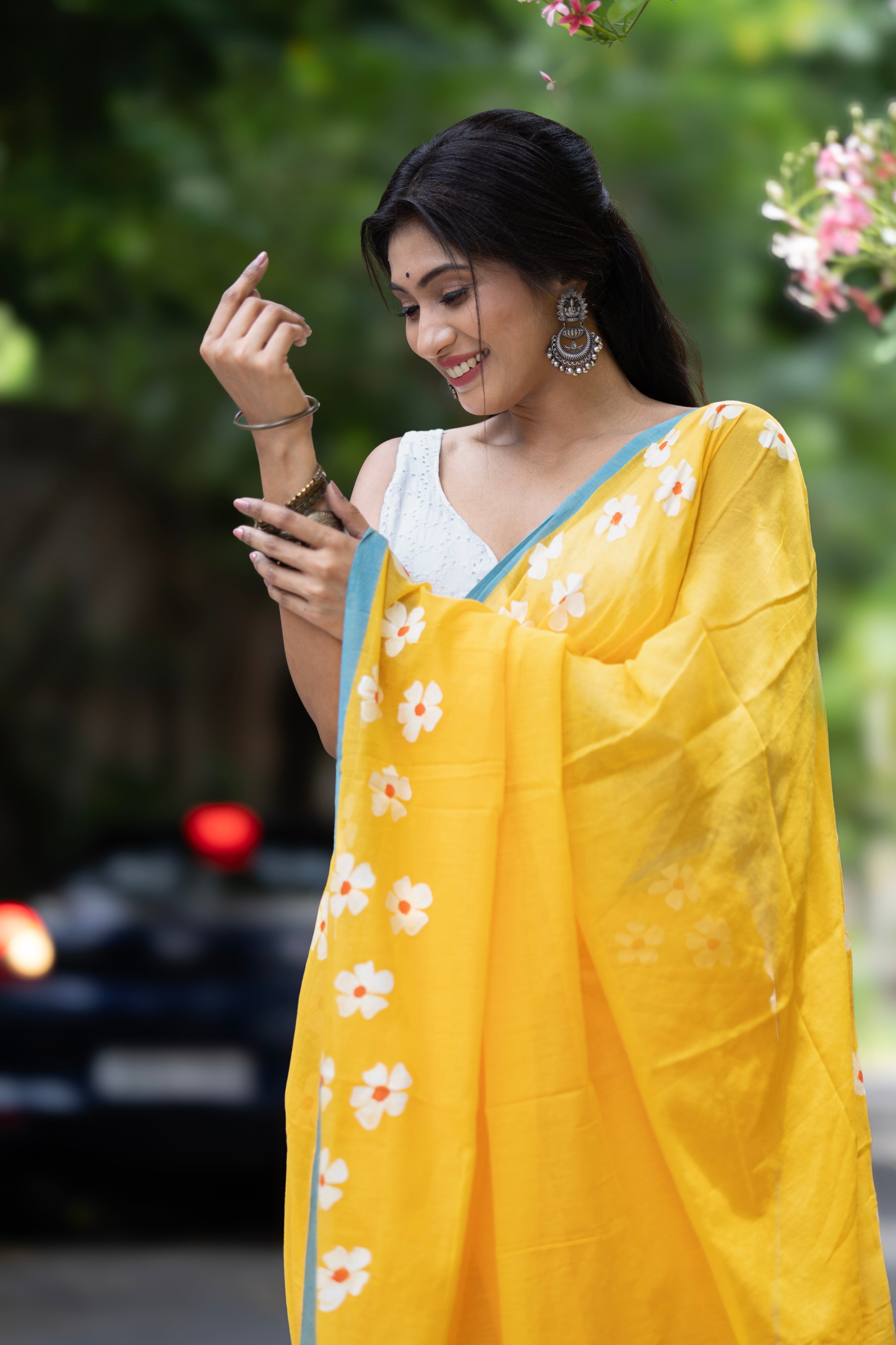 Phoolvalli Hand Printed Mul Mul Cotton Saree