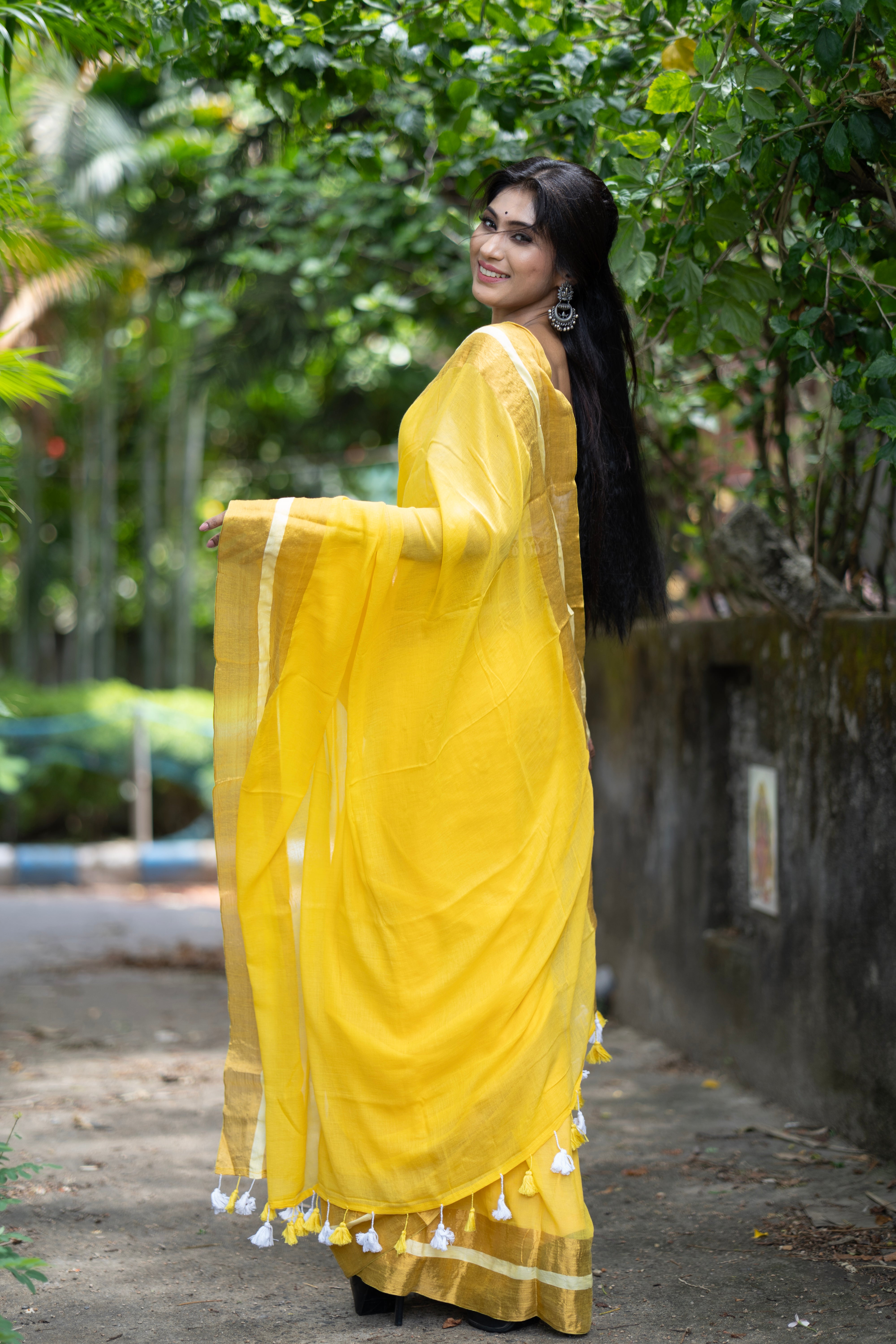 Divya Yellow Mul Mul Cotton Saree
