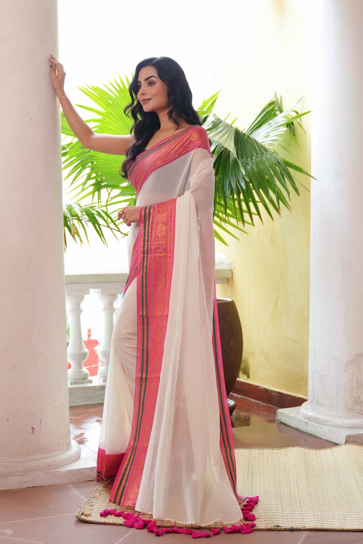 White Kanchi border Mul Mul Cotton Saree