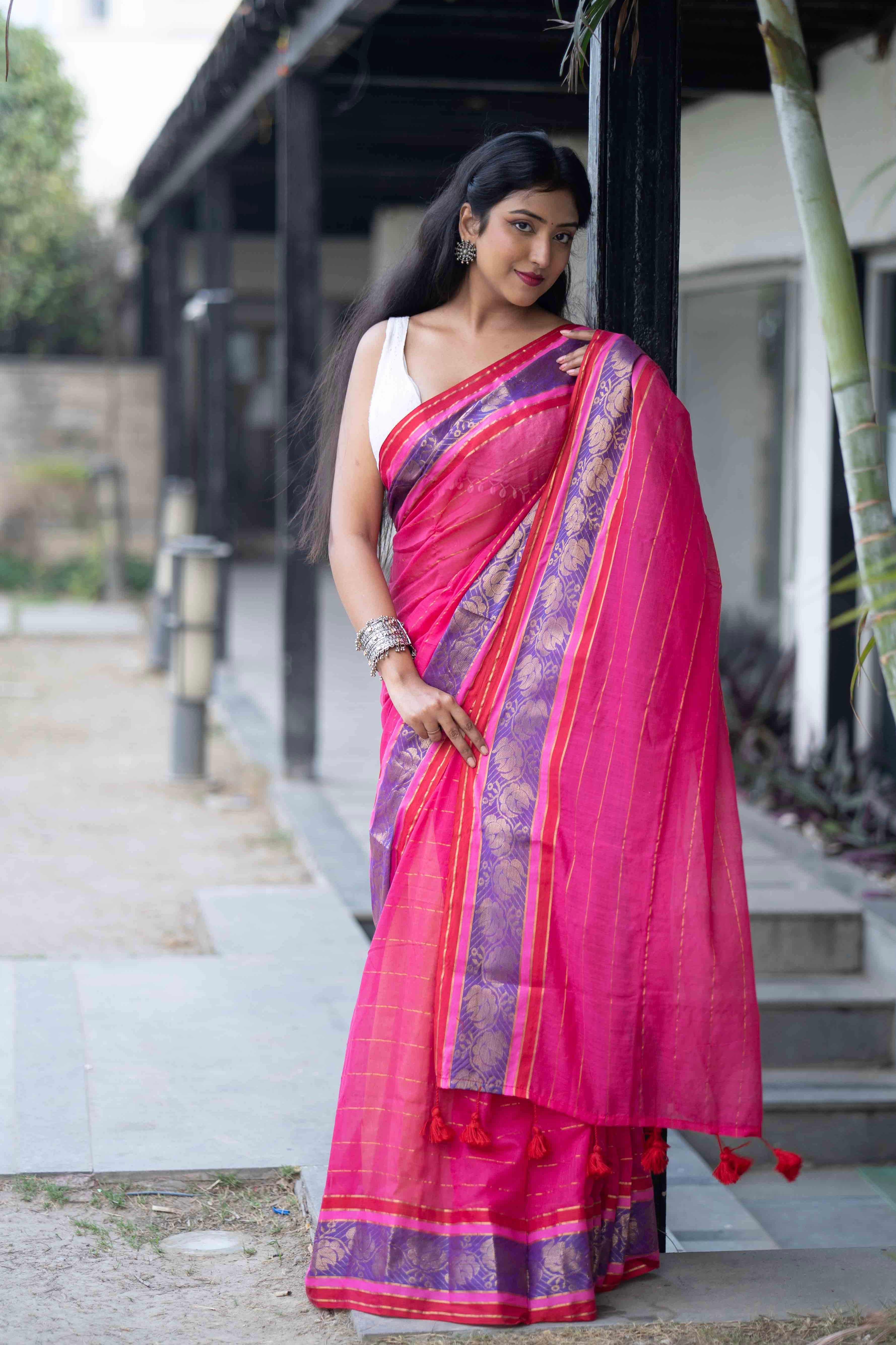 Rani golden zari stripes Mulmul Cotton Saree with with contrast Blouse Piece