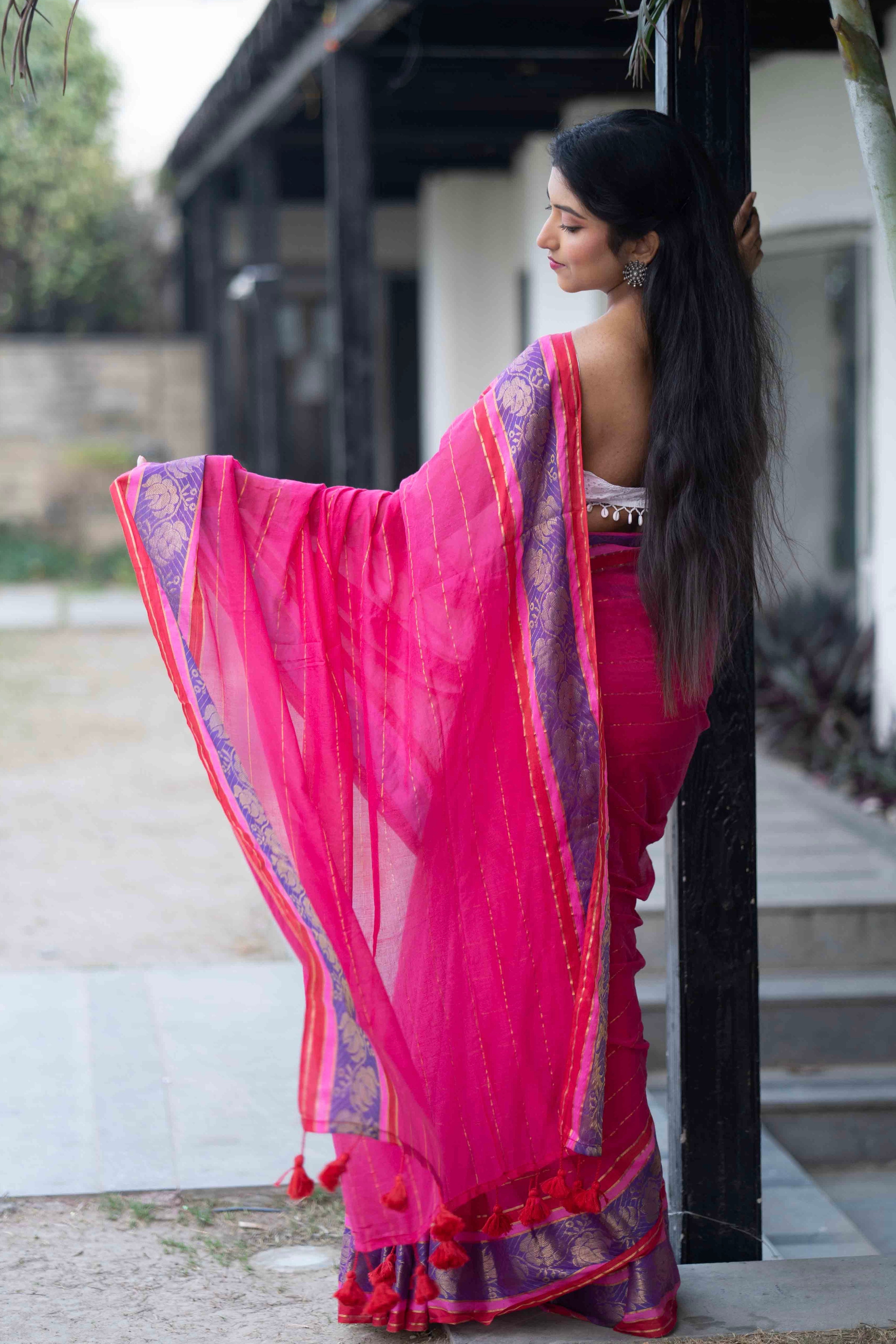 Rani golden zari stripes Mulmul Cotton Saree with with contrast Blouse Piece