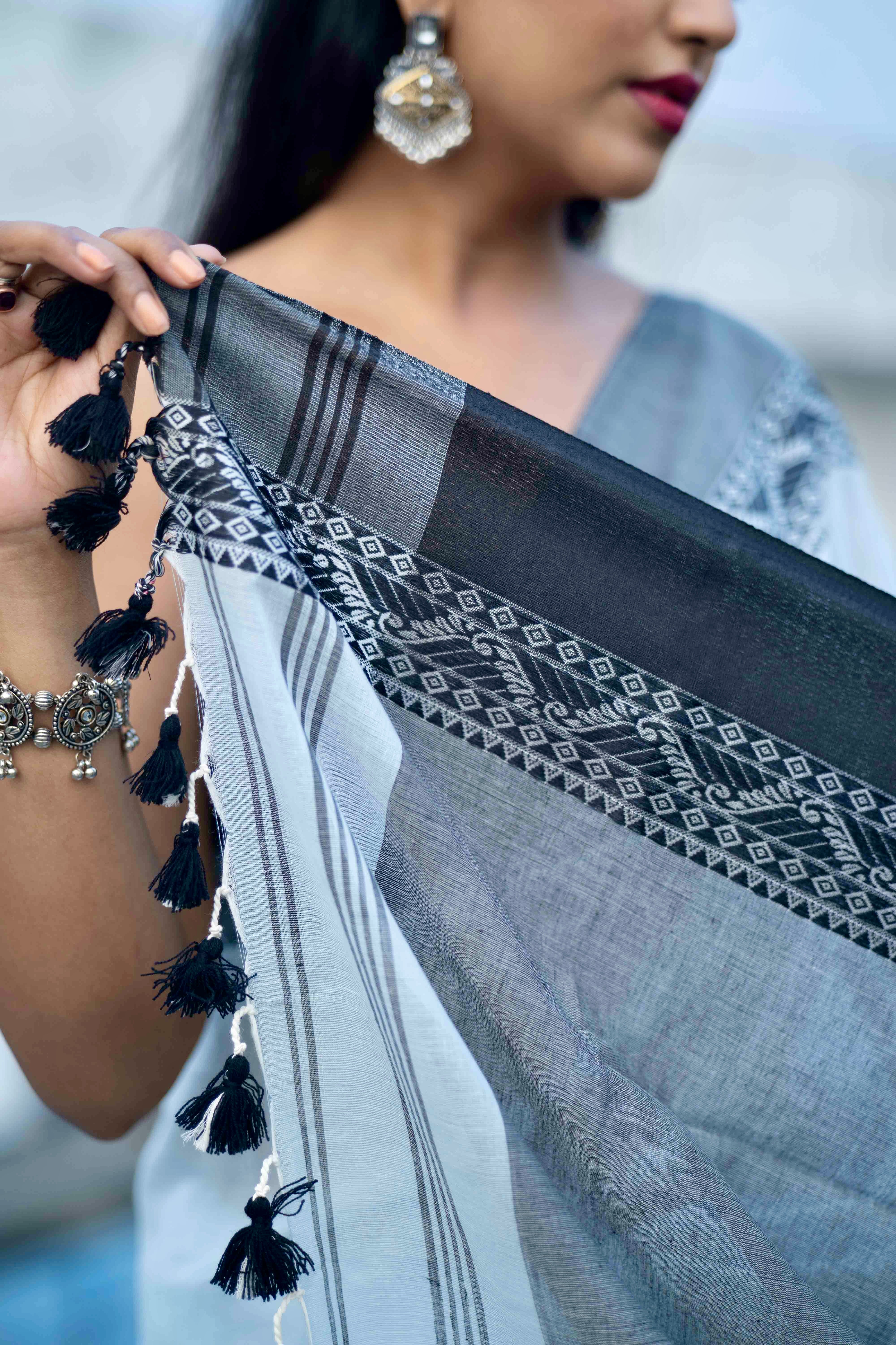Light blue Mul Mul Cotton Saree with blouse piece