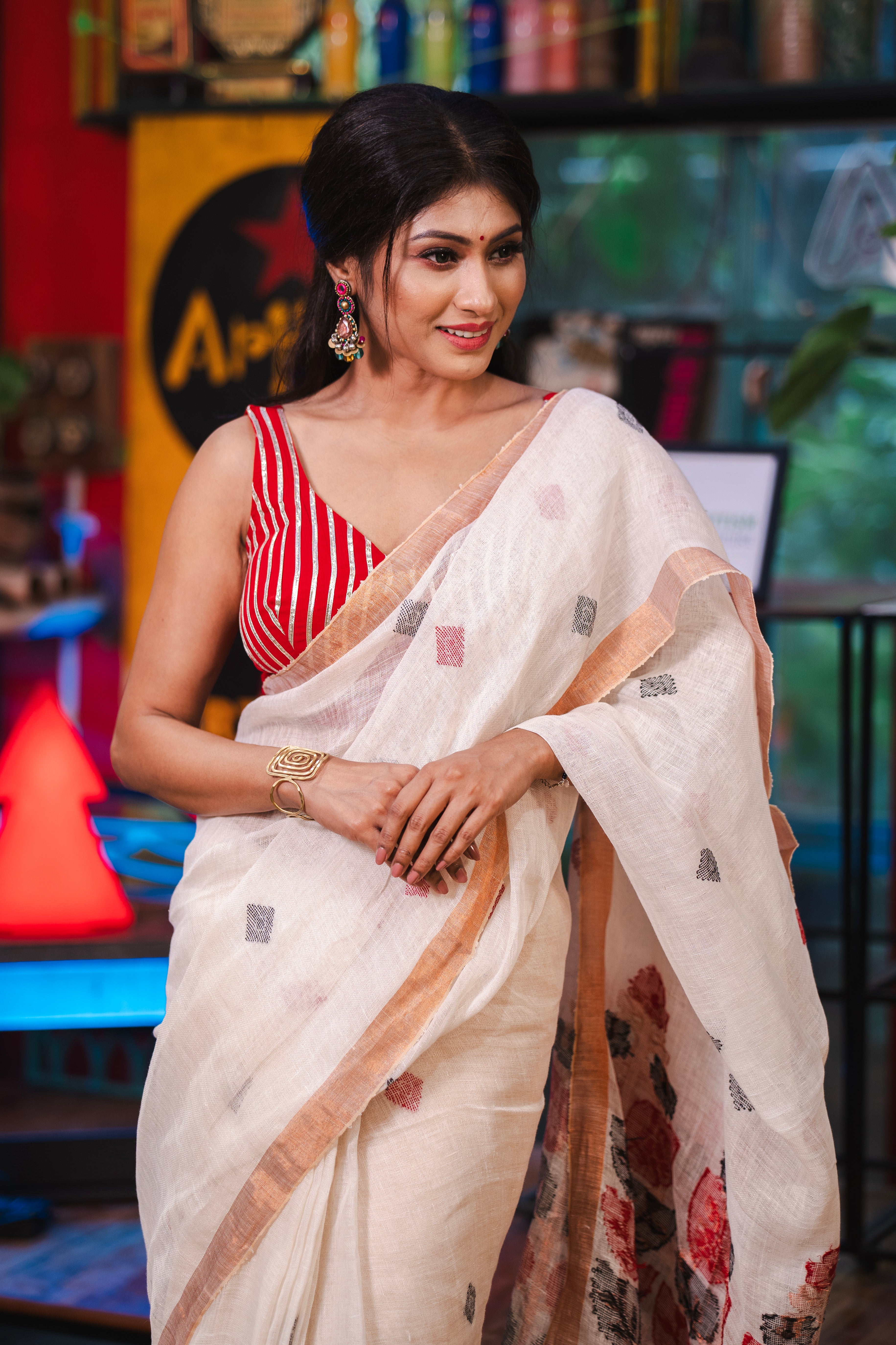 White floral pure linen handwoven saree