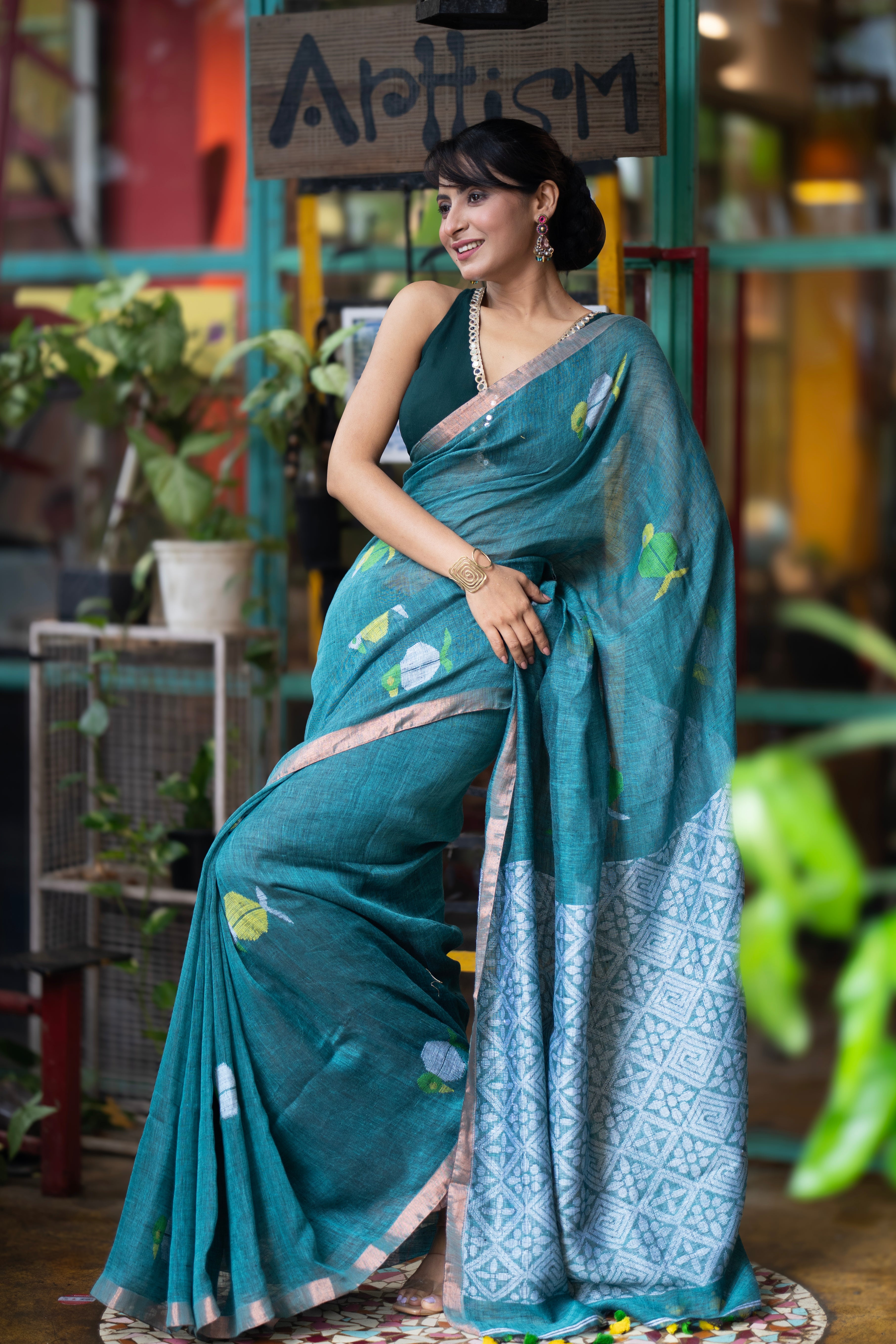 Handwoven Green Linen Jamdani Saree with Penguin Animal weaving