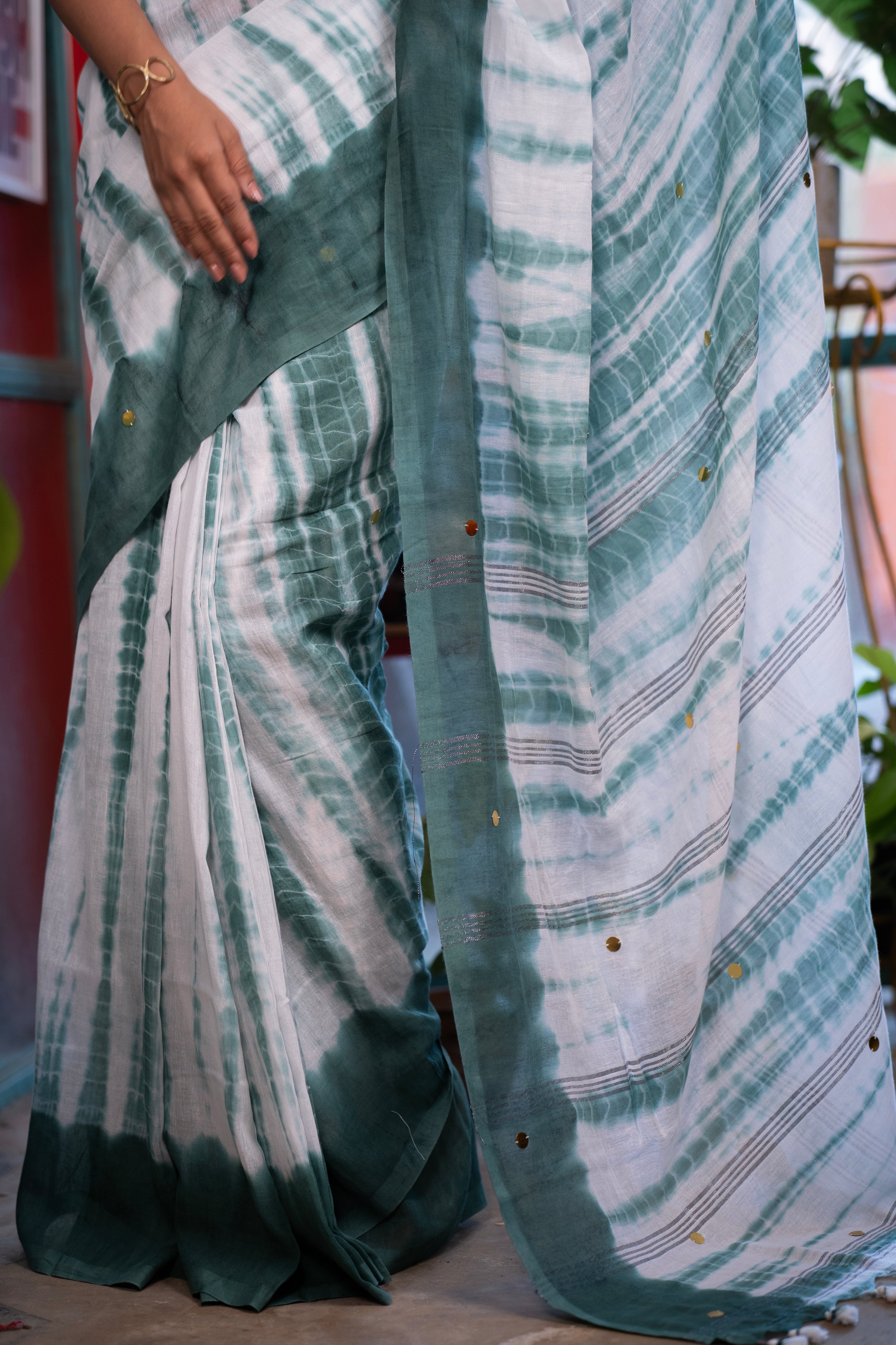 White & Pistachio Shibori Gini Work Pure Mul Cotton Saree