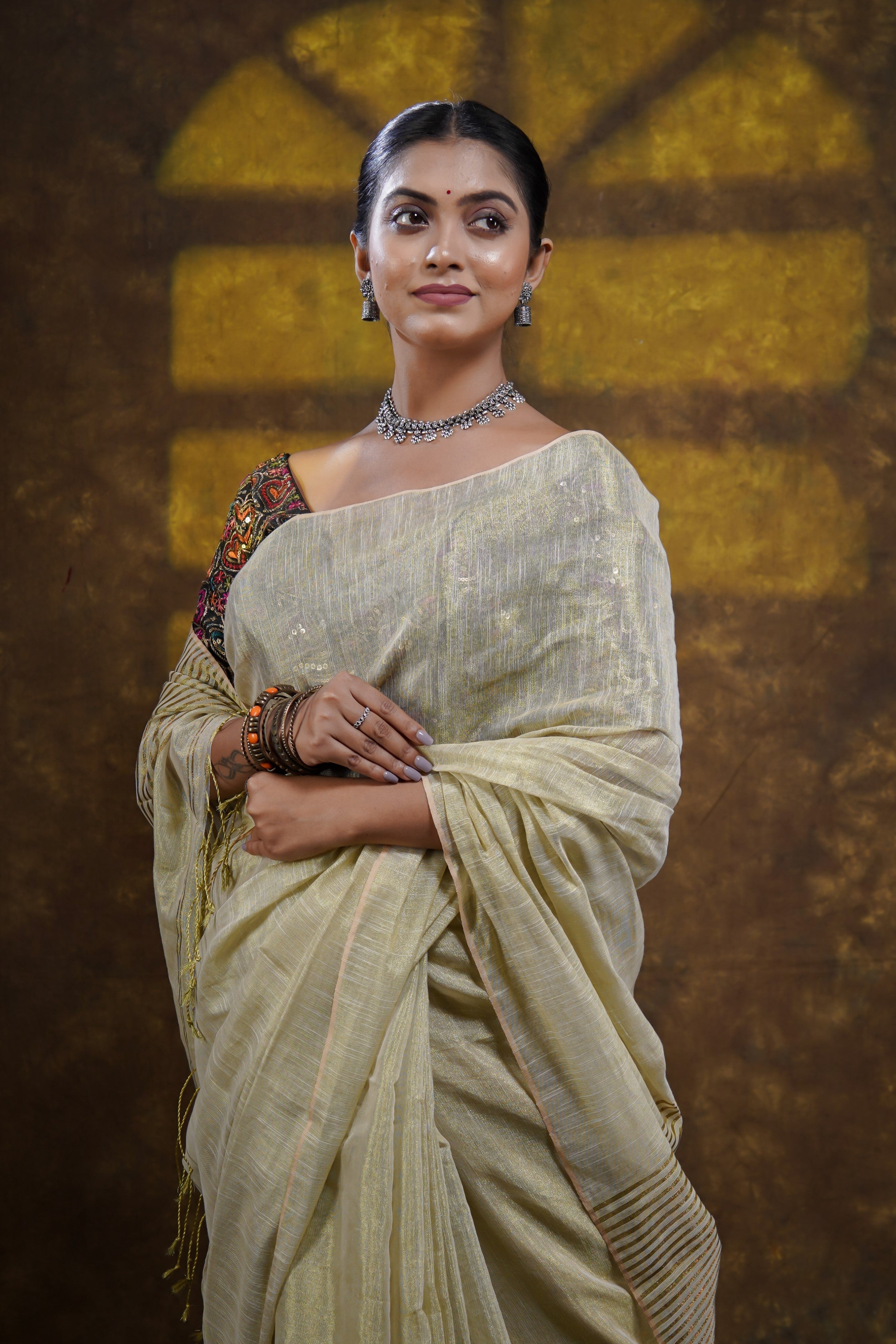 Ivory Dual Tone Pure Tissue Linen Saree