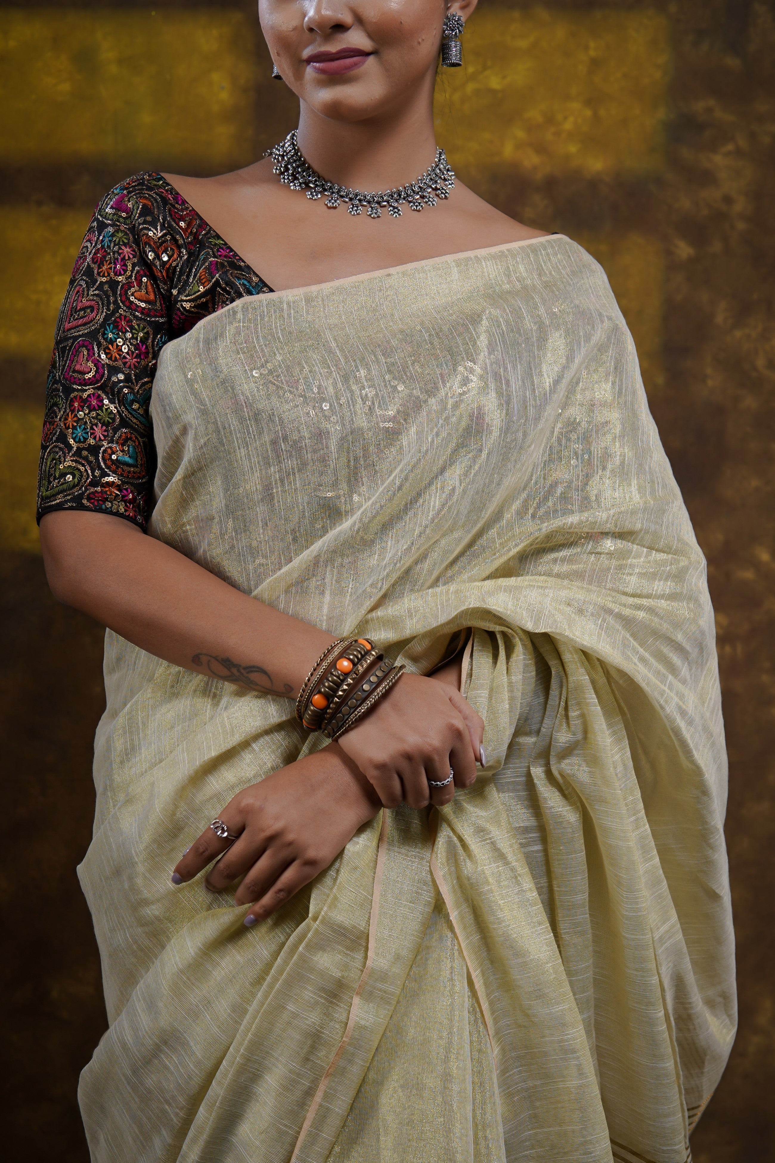 Ivory Dual Tone Pure Tissue Linen Saree