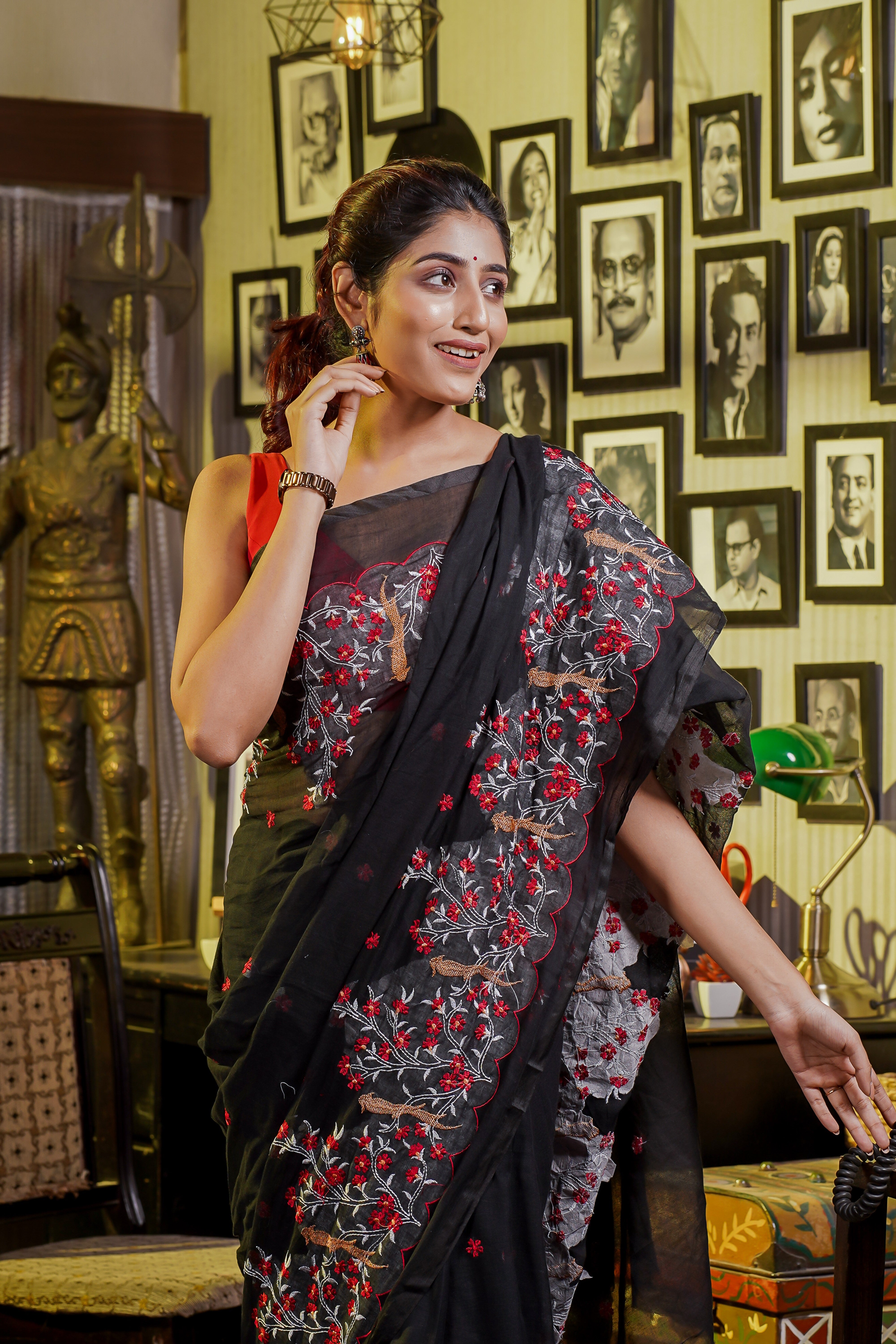 Roshni Raga Mul Mul Cotton Embroidery Saree- Black & Red