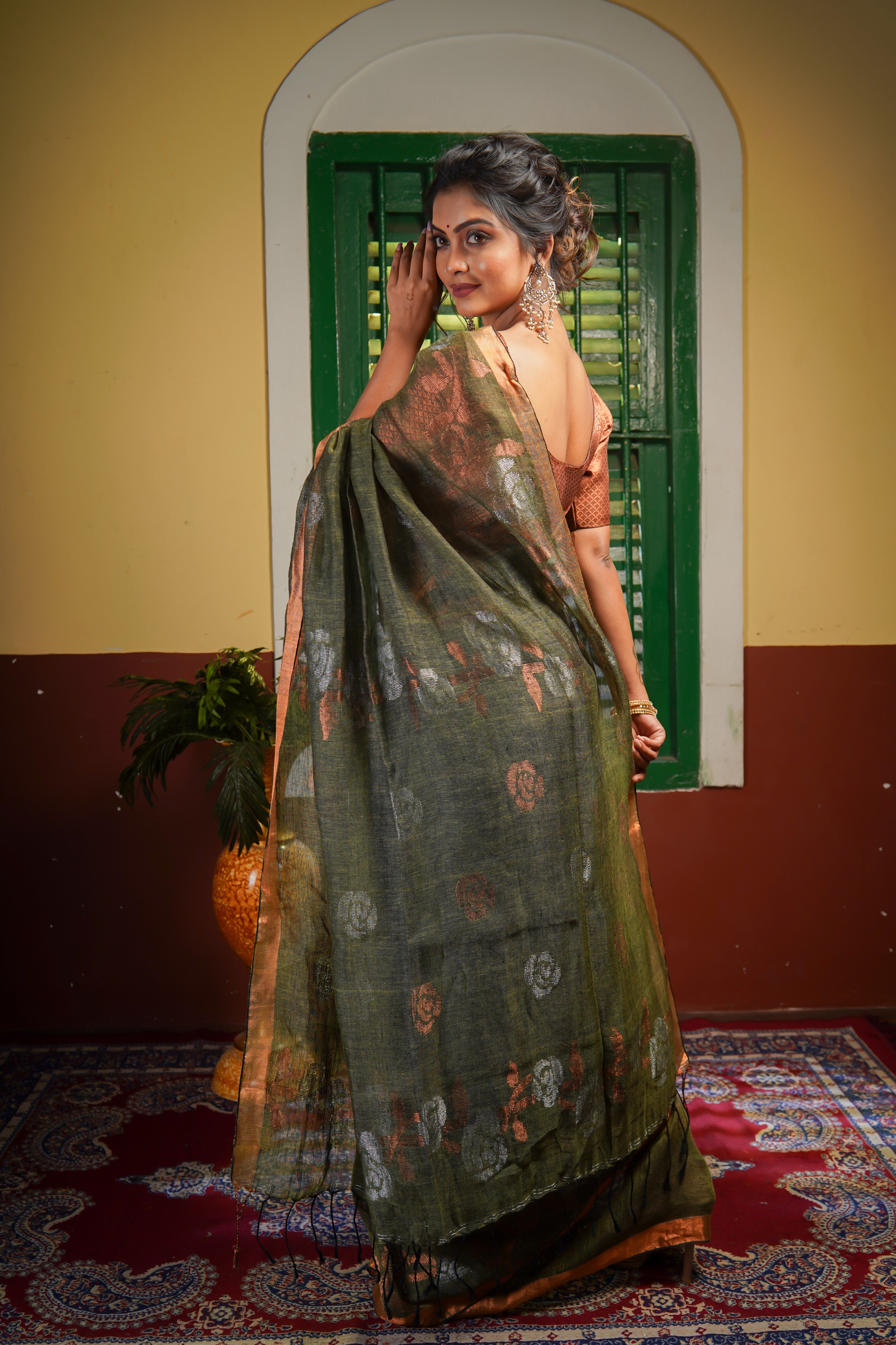 Olive Green Rose Linen Hand Woven Jamdani Saree