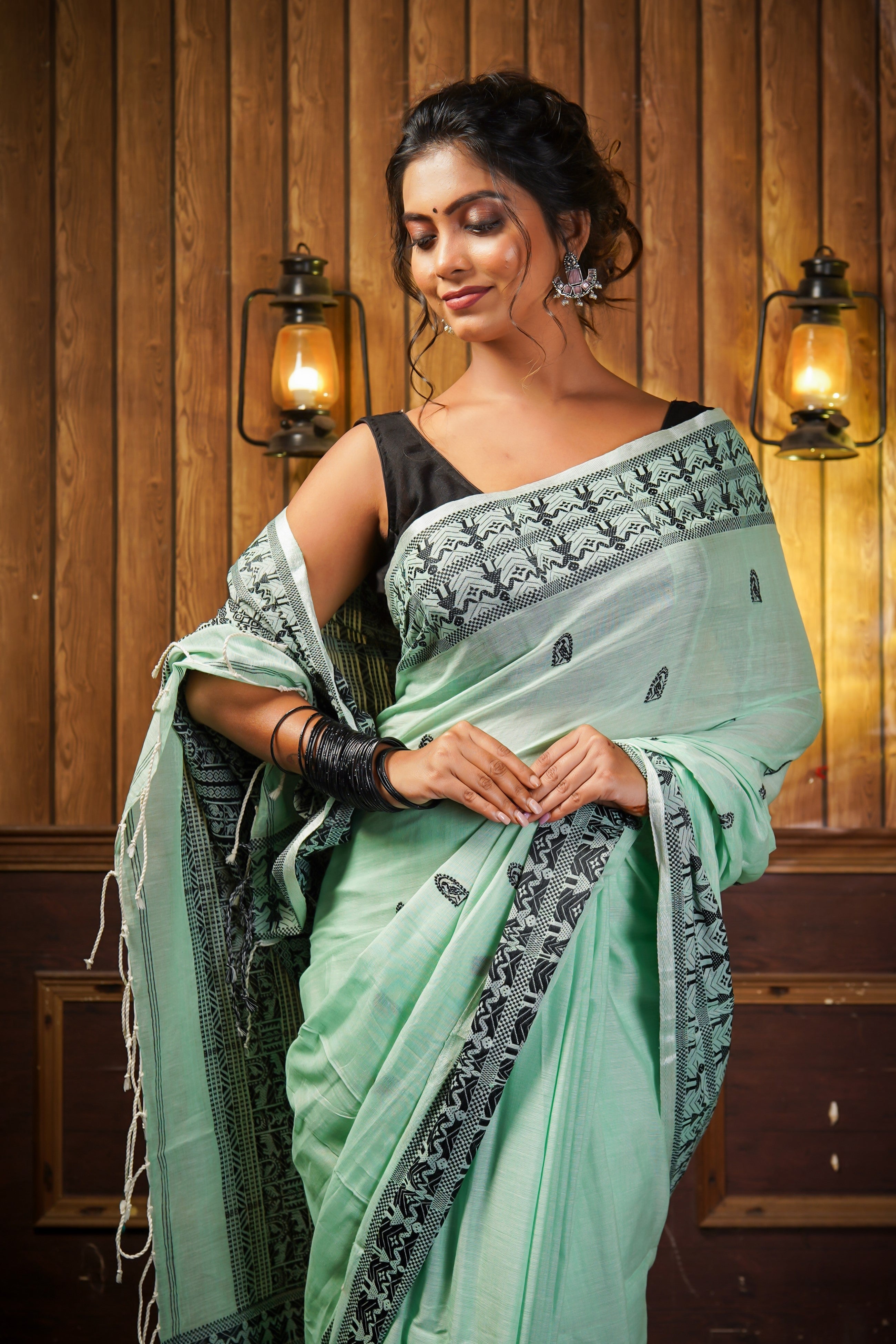 Pistachio & Black Pure Mashrise Cotton Hand Weaving Saree