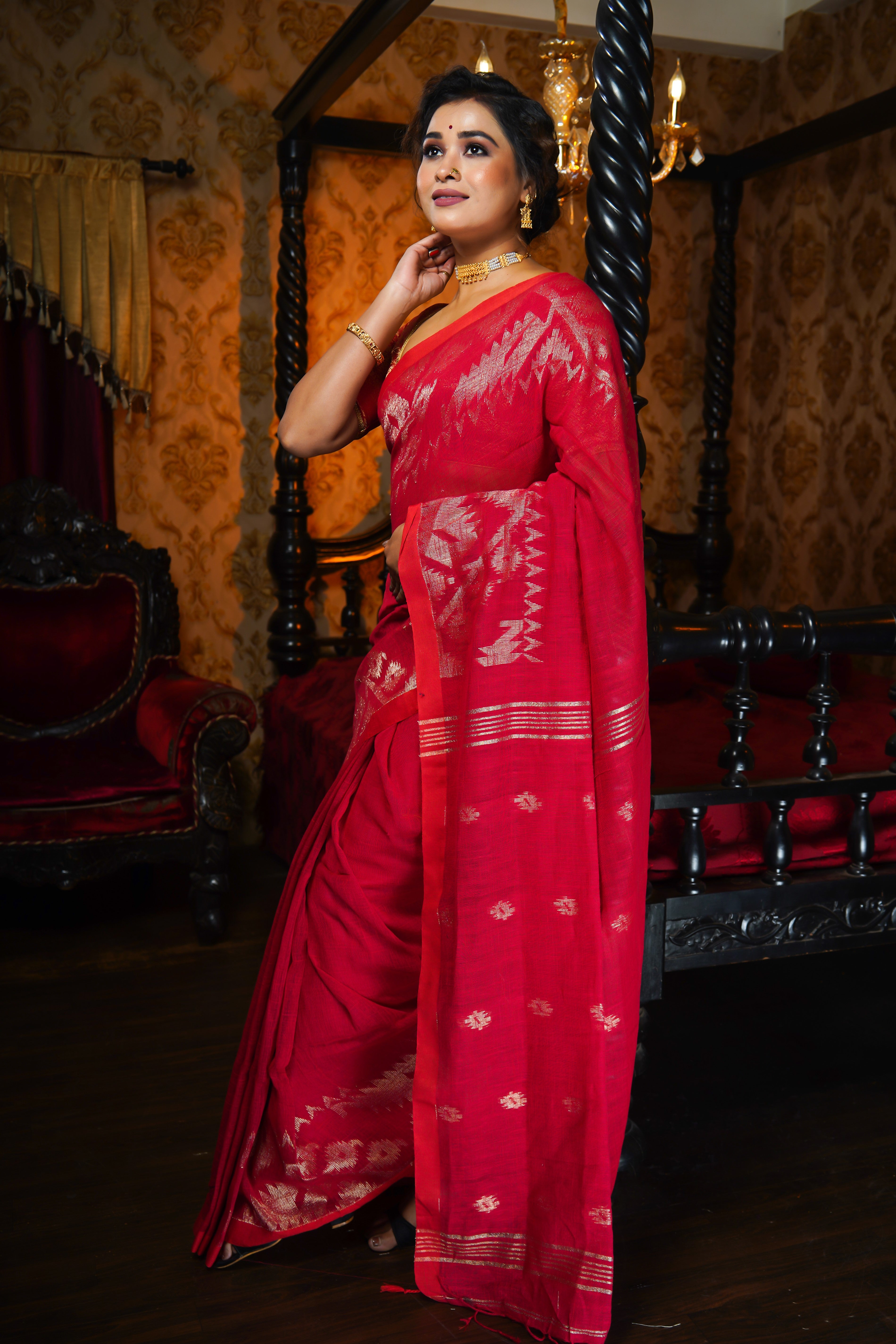 Red Karaat Pure Linen Handwoven Saree