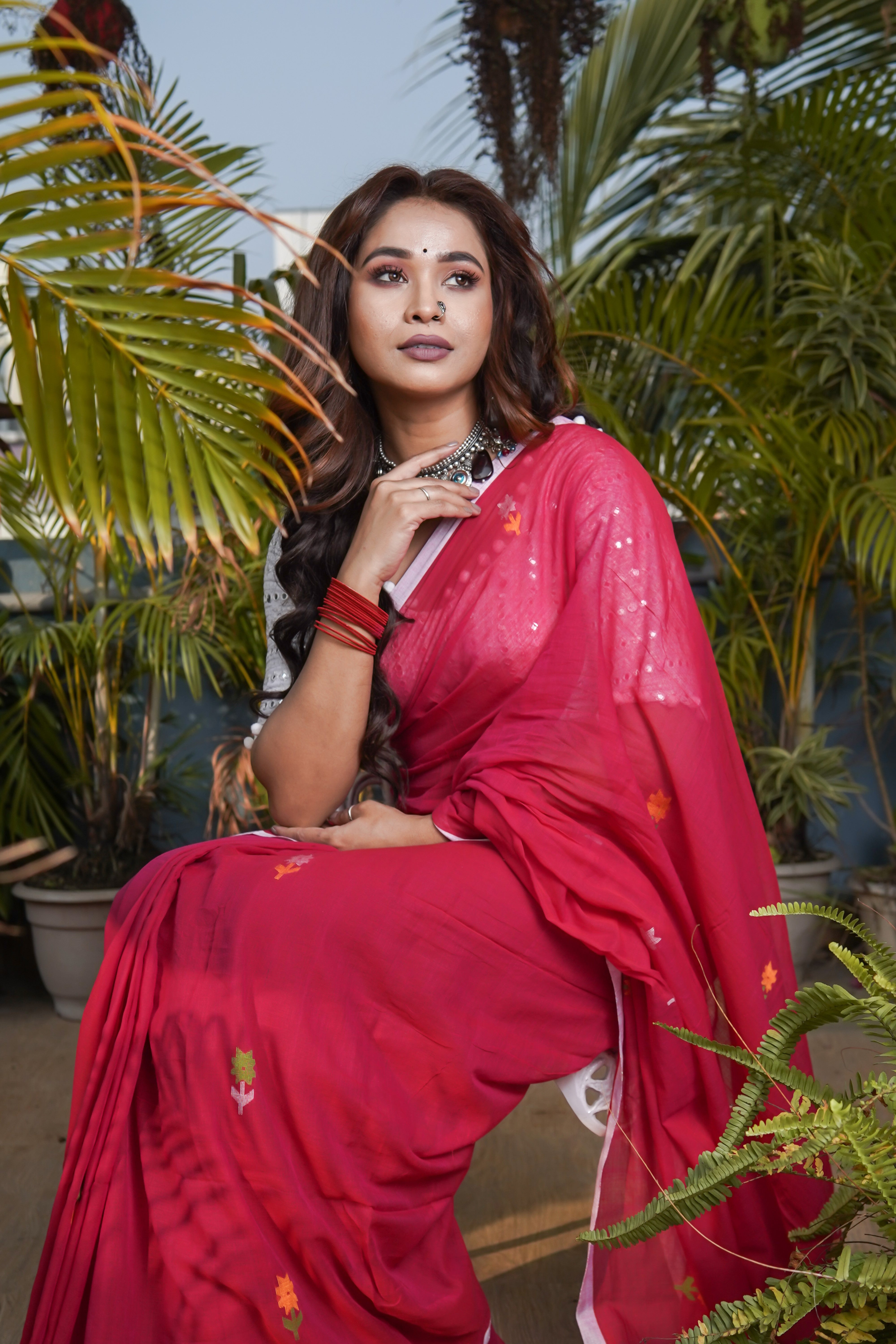 Red Hand Weaving Mul Mul Cotton Saree