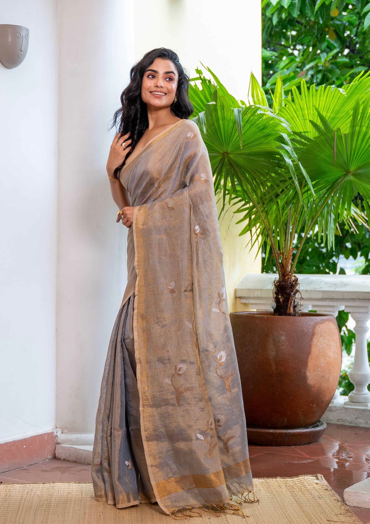 Grey dualtone tulip handwoven tussue linen saree with blouse piece