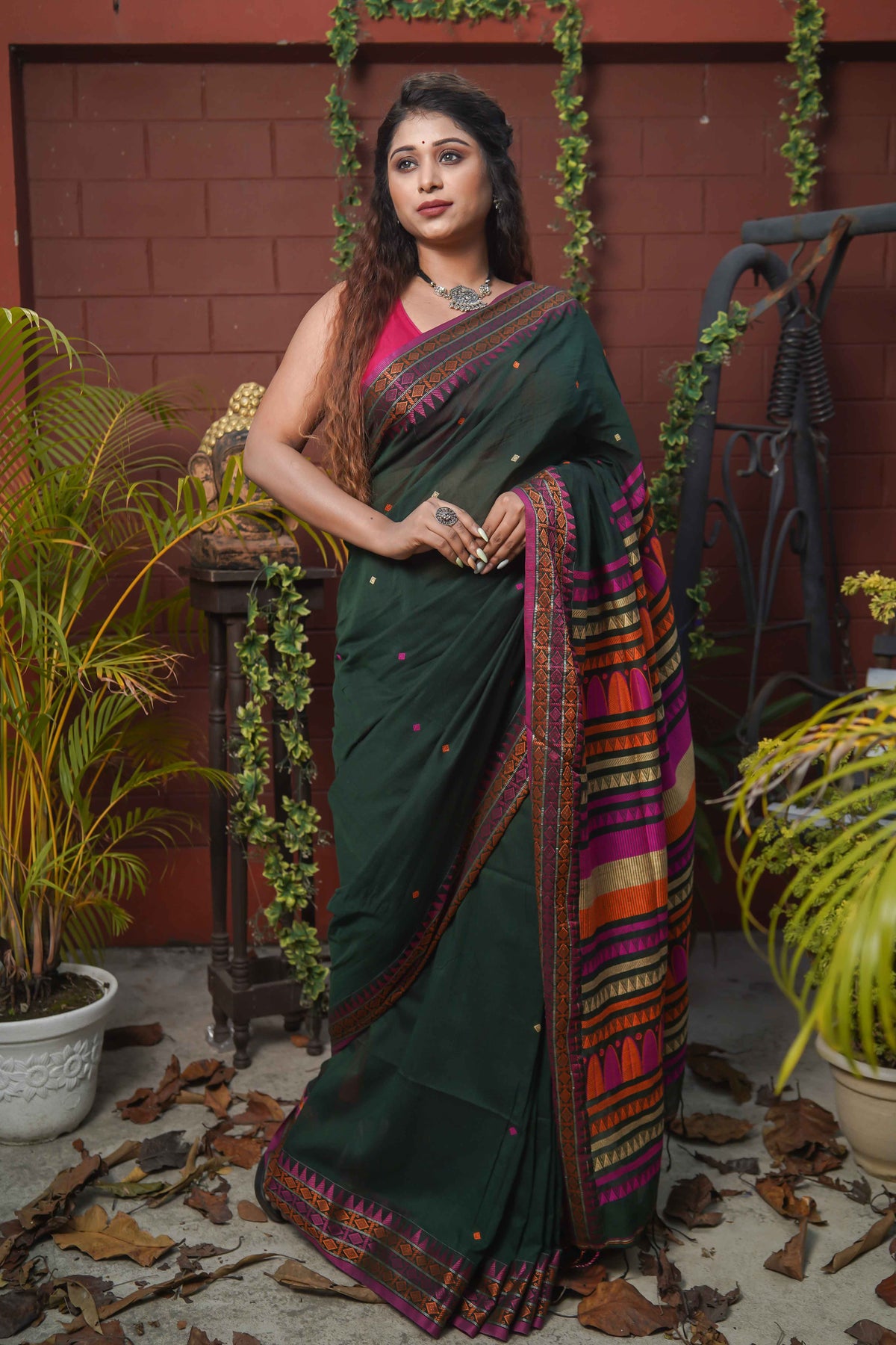 Green Pure Masrise Cotton Handwoven Saree with contrast blouse piece