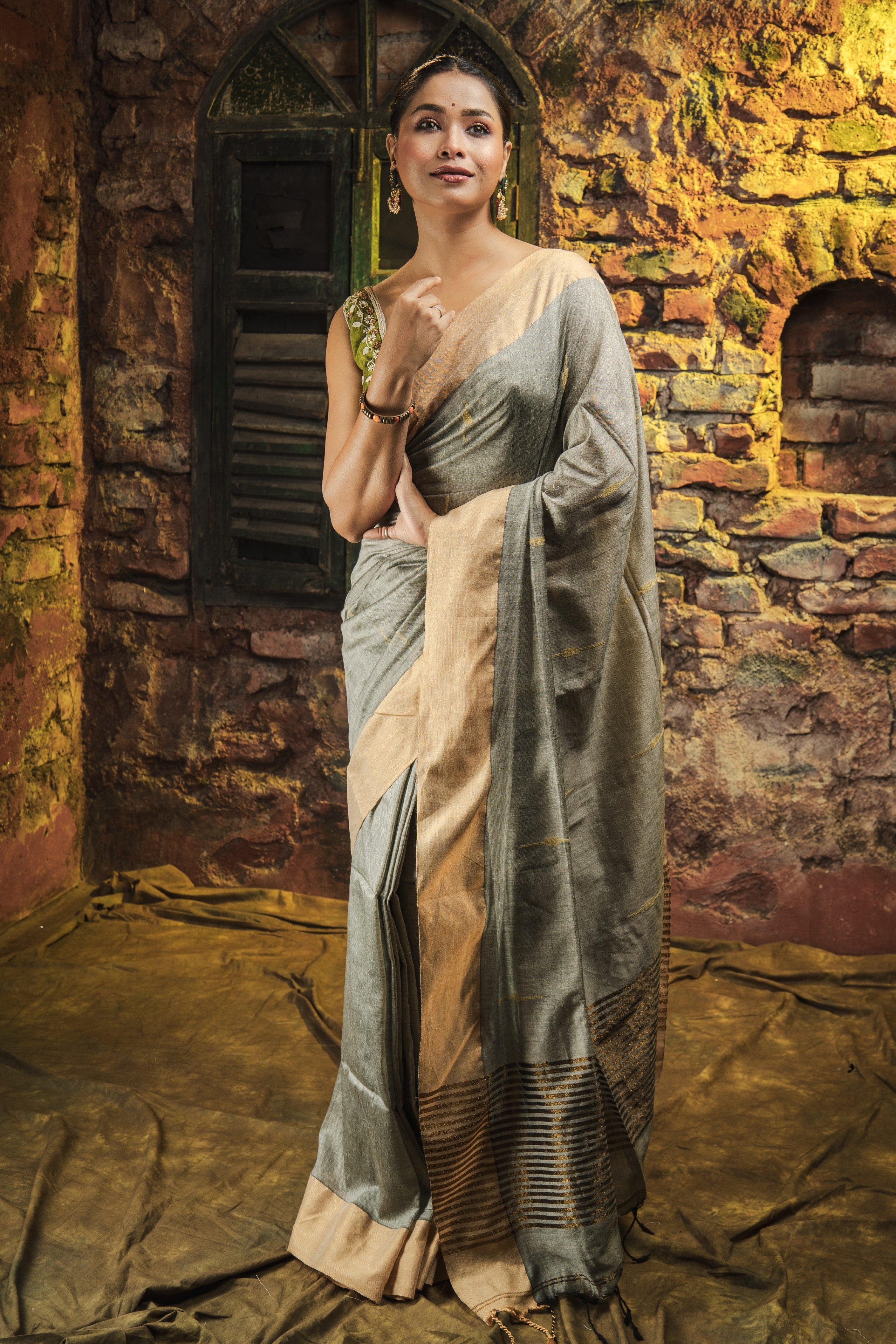 Squirrel Grey Handweaving Pure Cotton Saree with contrast Cotton saree