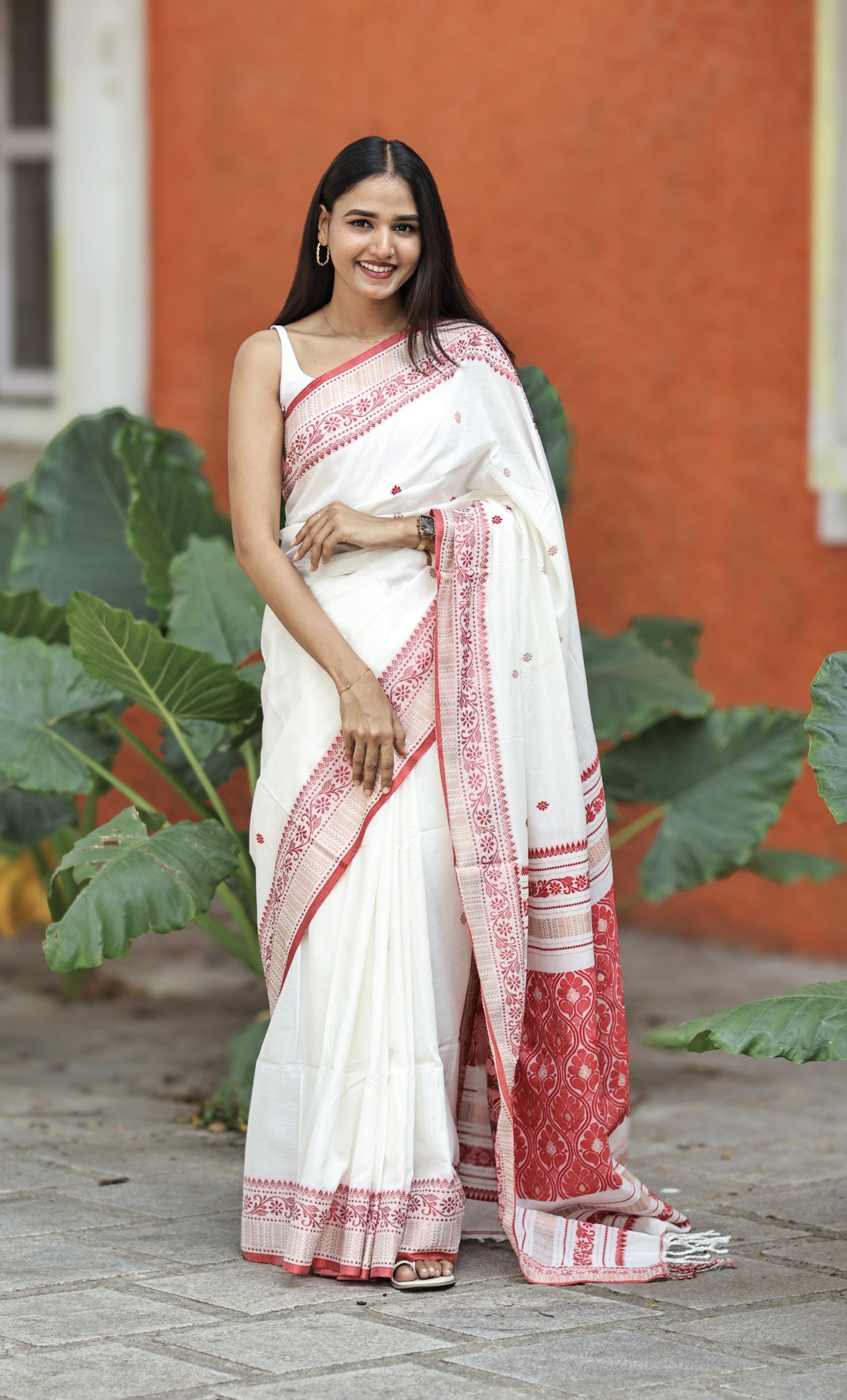 White & Red pure Mashrise Cotton handwoven saree with blouse piece