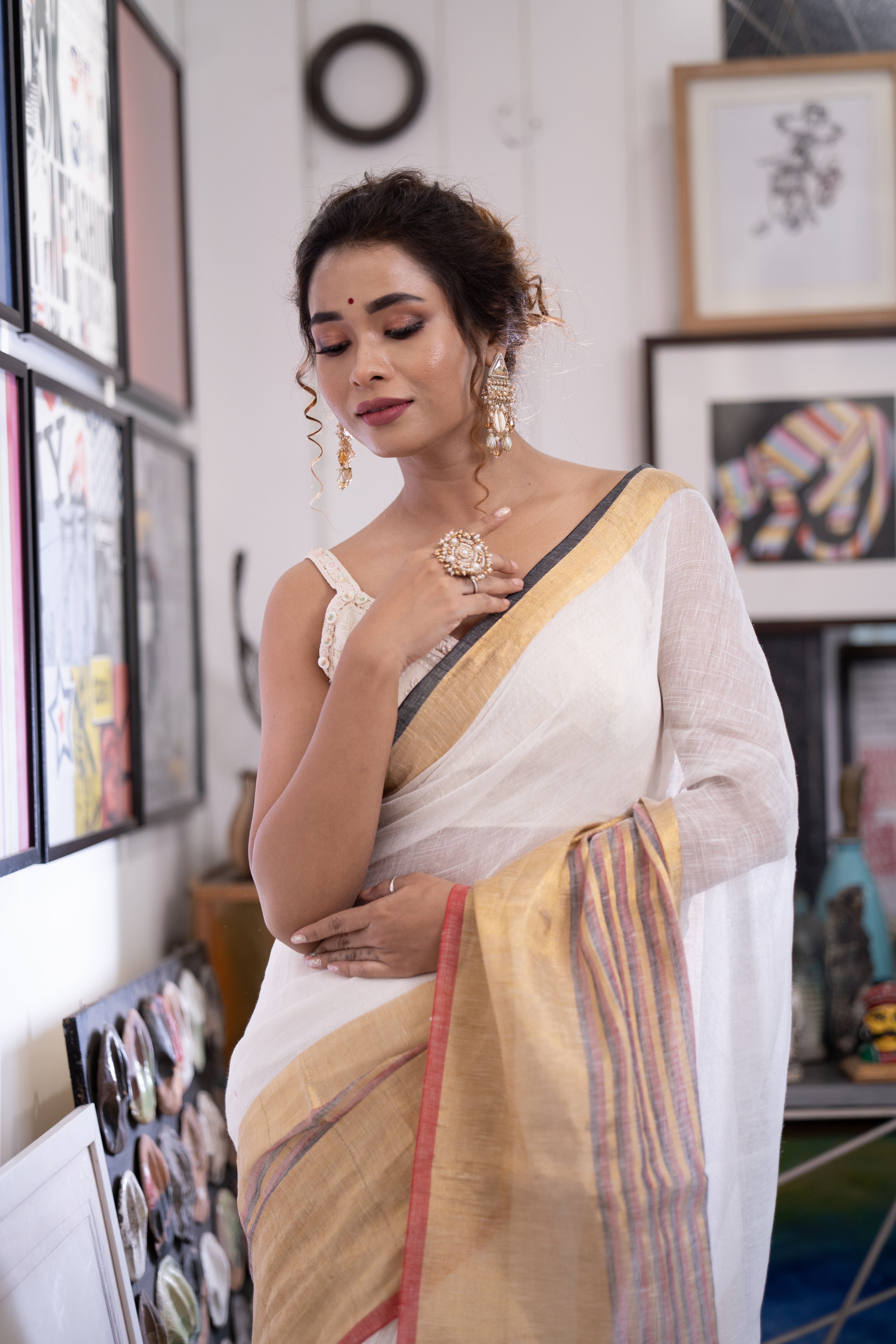 White half half linen saree