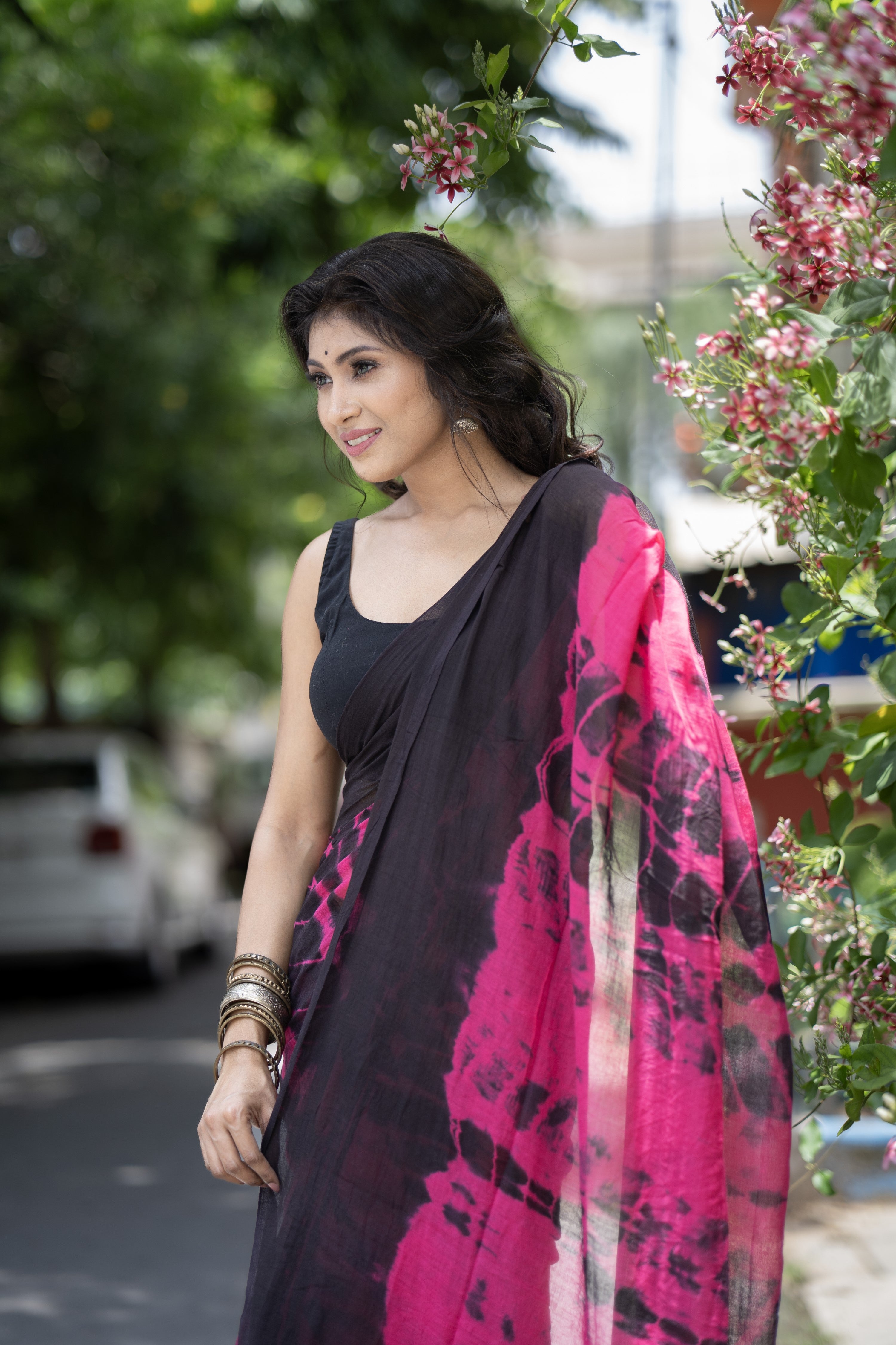 Shibori Print Mulmul Cotton Saree with blouse piece -Soft and Lightweight