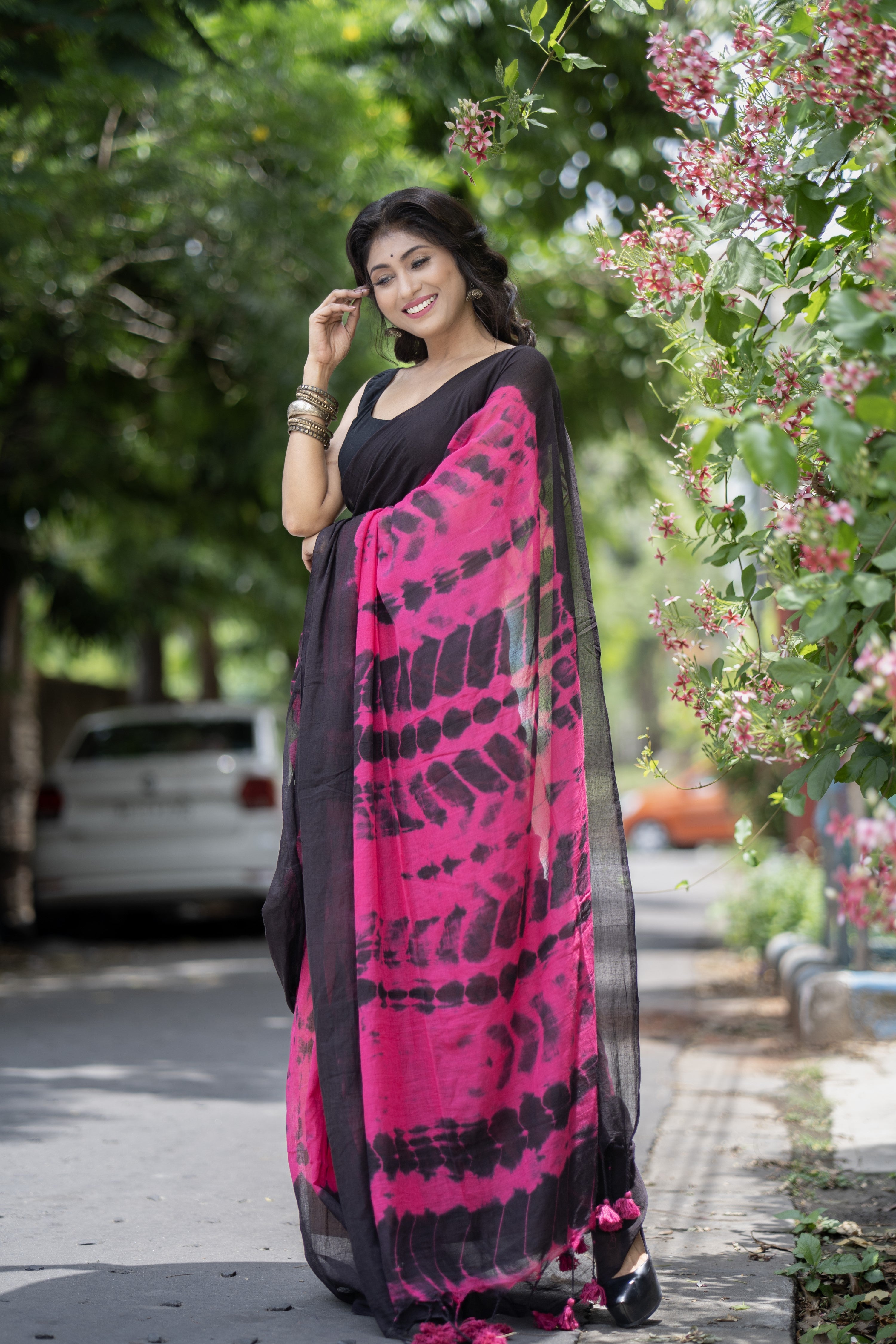 Shibori Print Mulmul Cotton Saree with blouse piece -Soft and Lightweight