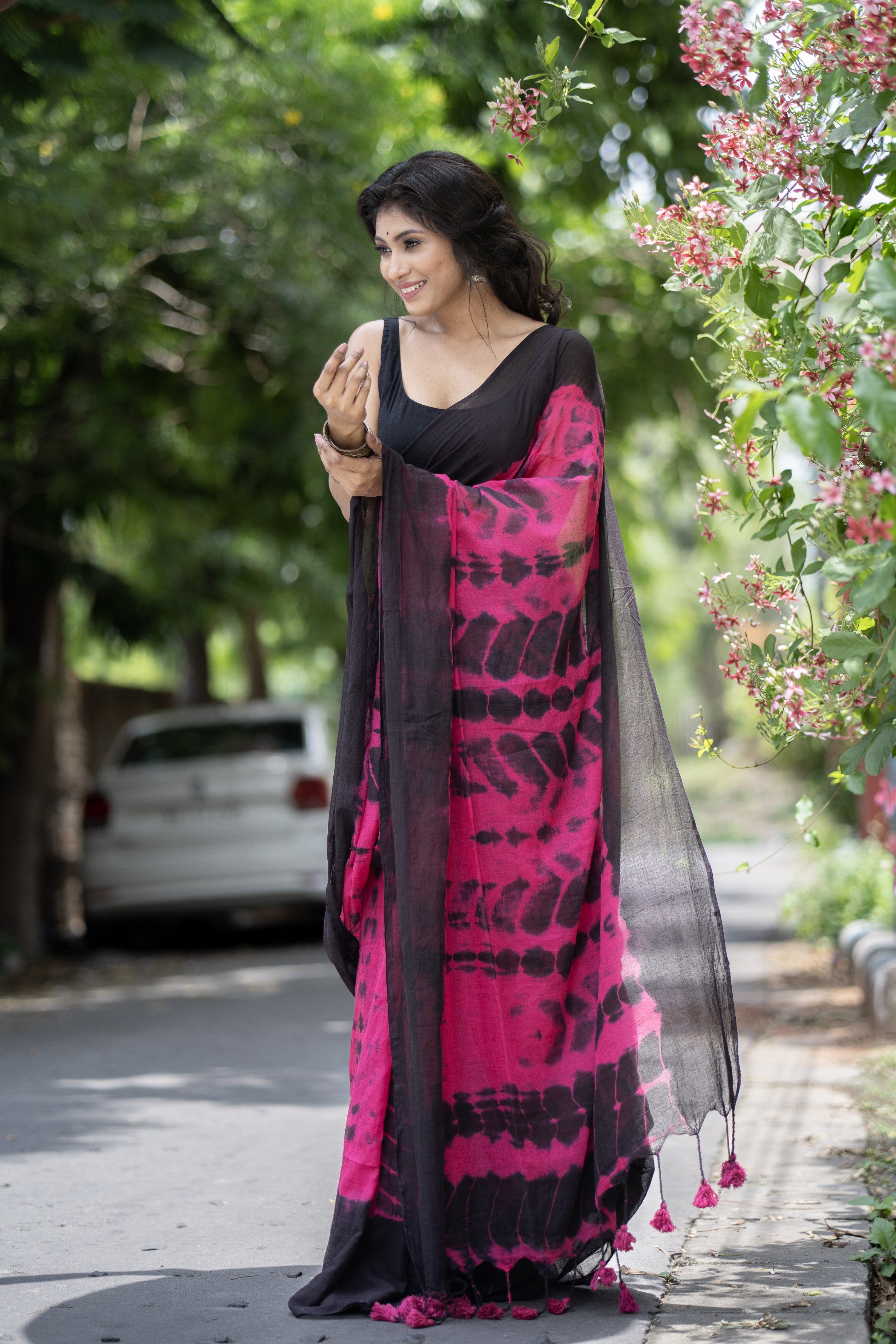 Shibori Print Mulmul Cotton Saree with blouse piece -Soft and Lightweight